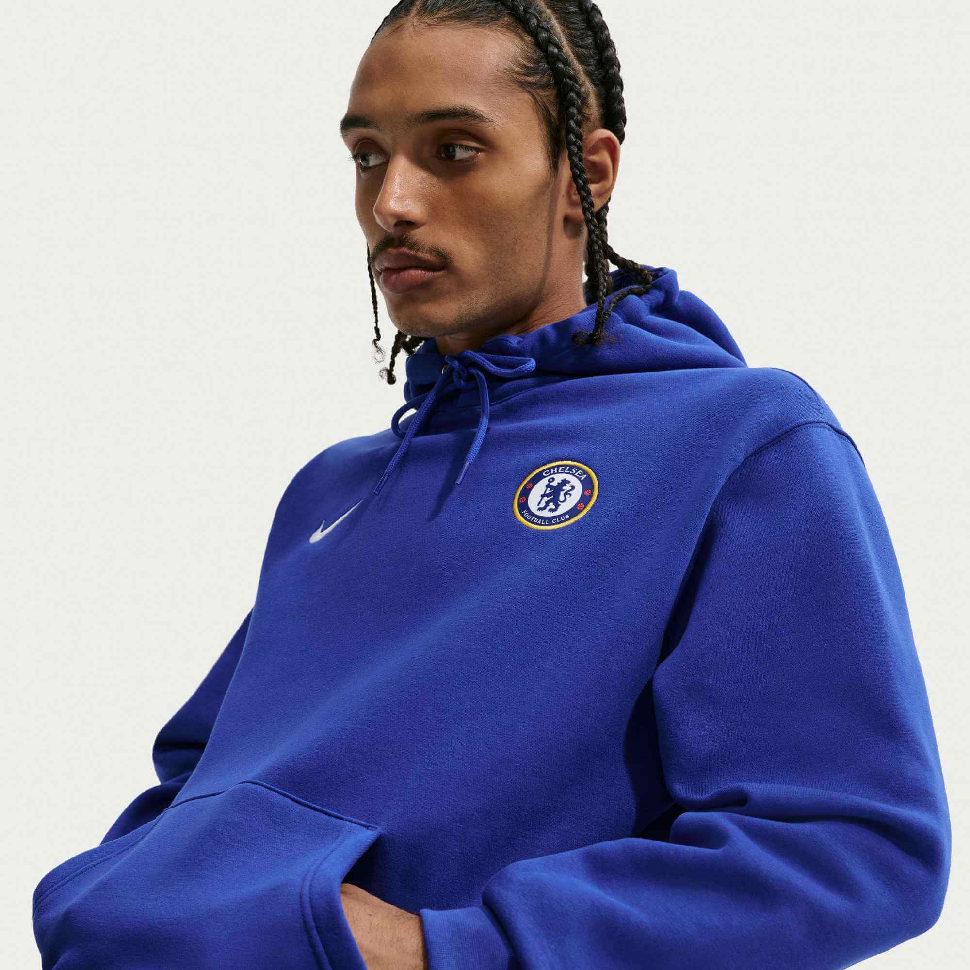 Nike 2026-27 Chelsea Men's Club Pullover Hoodie (Side)
