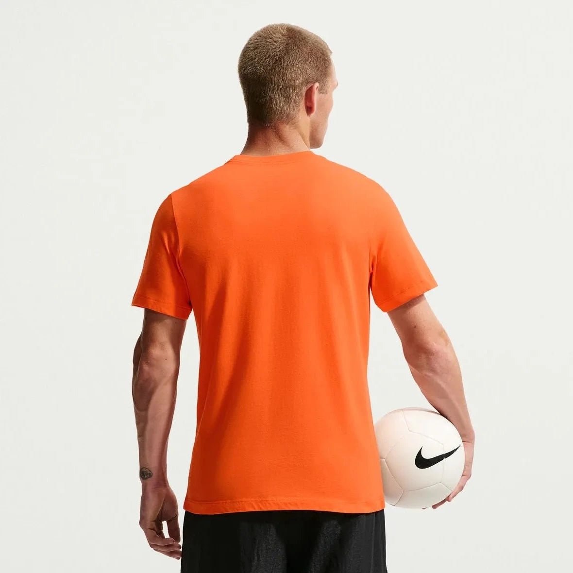 Nike 2026-27 Netherlands Men's Crest Tee