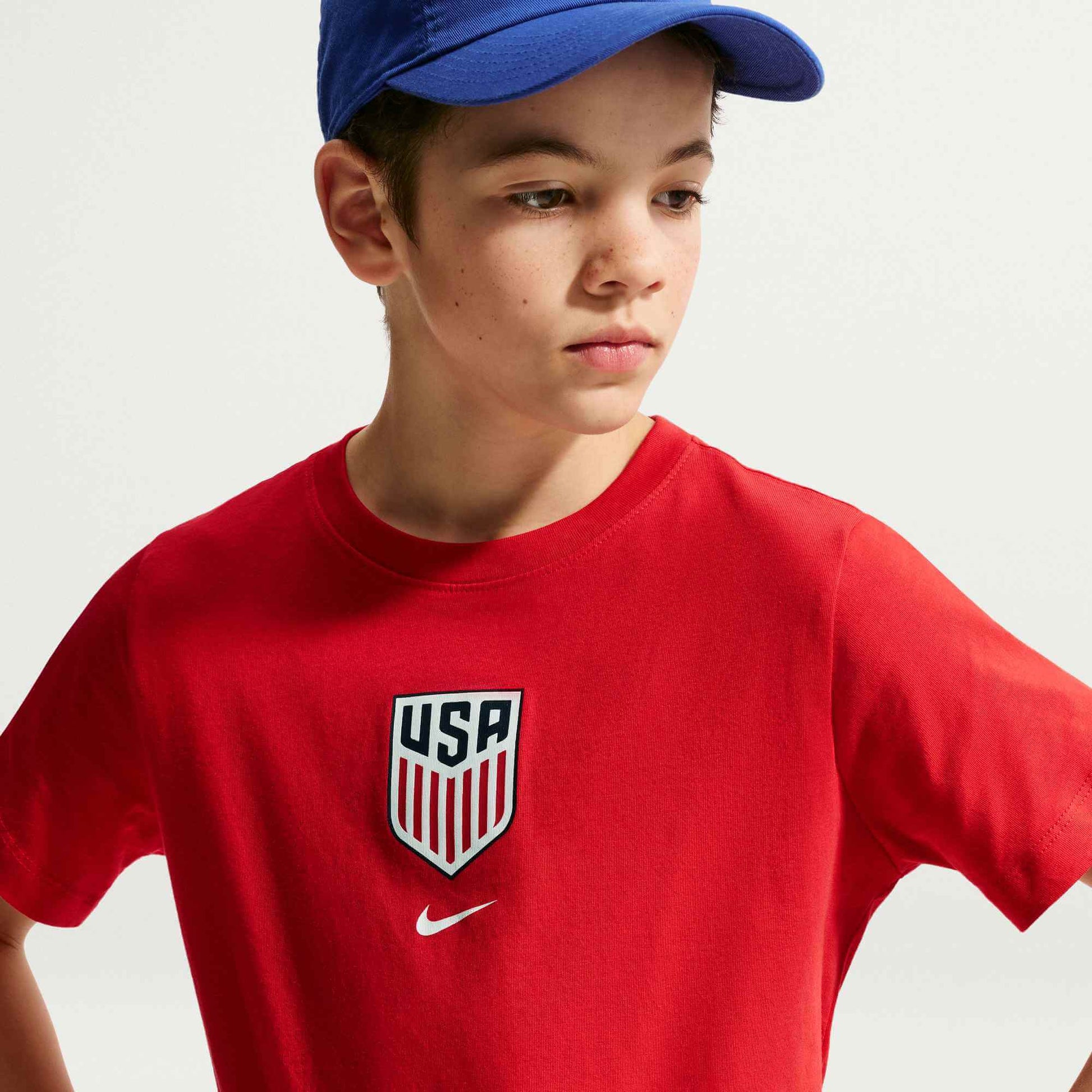 Nike 2026-27 USMNT Youth Crest Tee University Red (Detail 1)