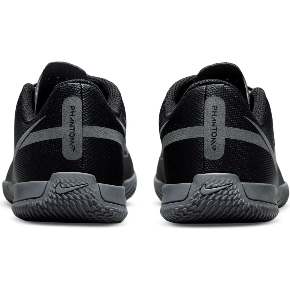 Nike JR Phantom GT2 Club IC - Black  (Pair - Back)
