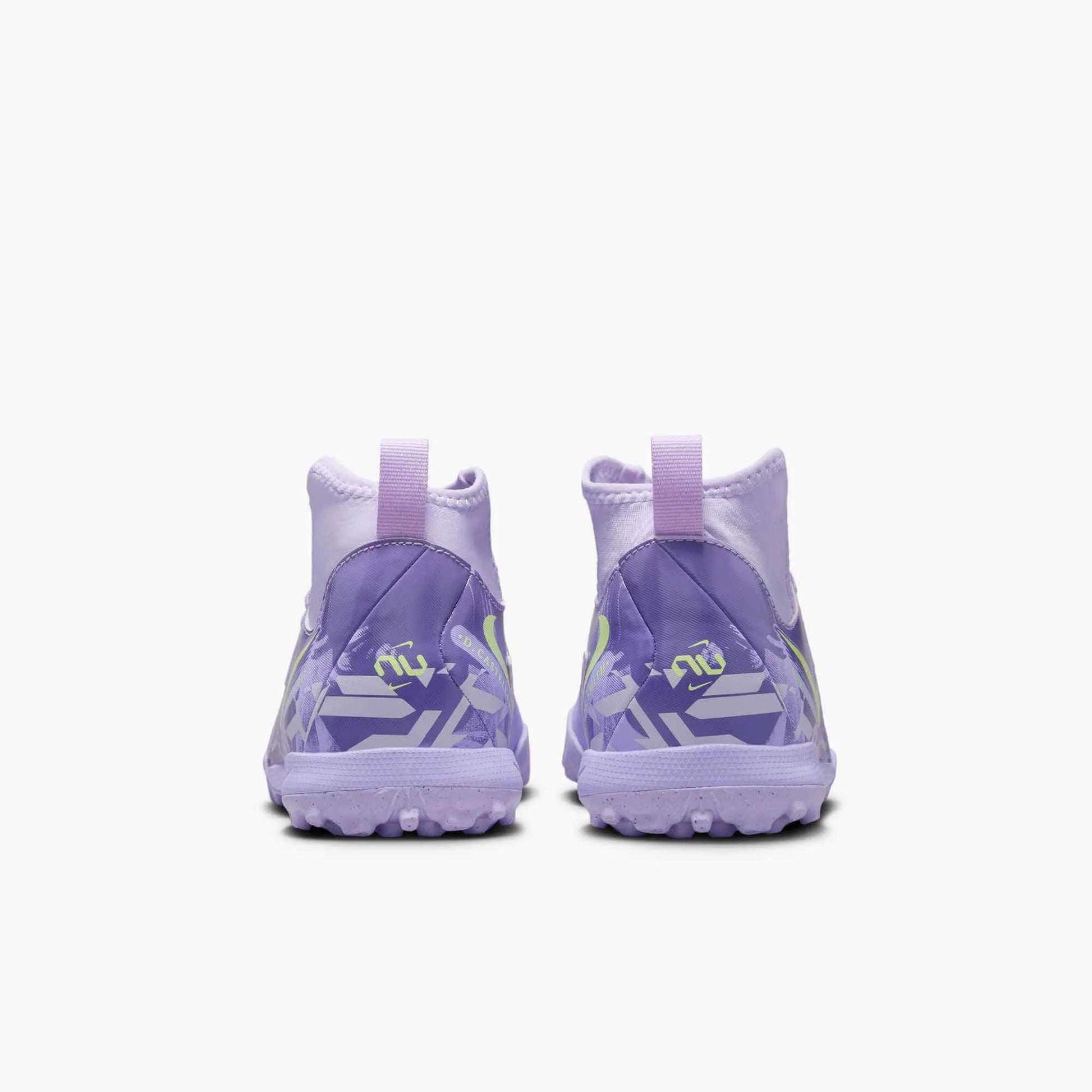 Nike Junior Phantom Luna II Academy NU1 Turf Soccer Shoes - United Pack (SP25)