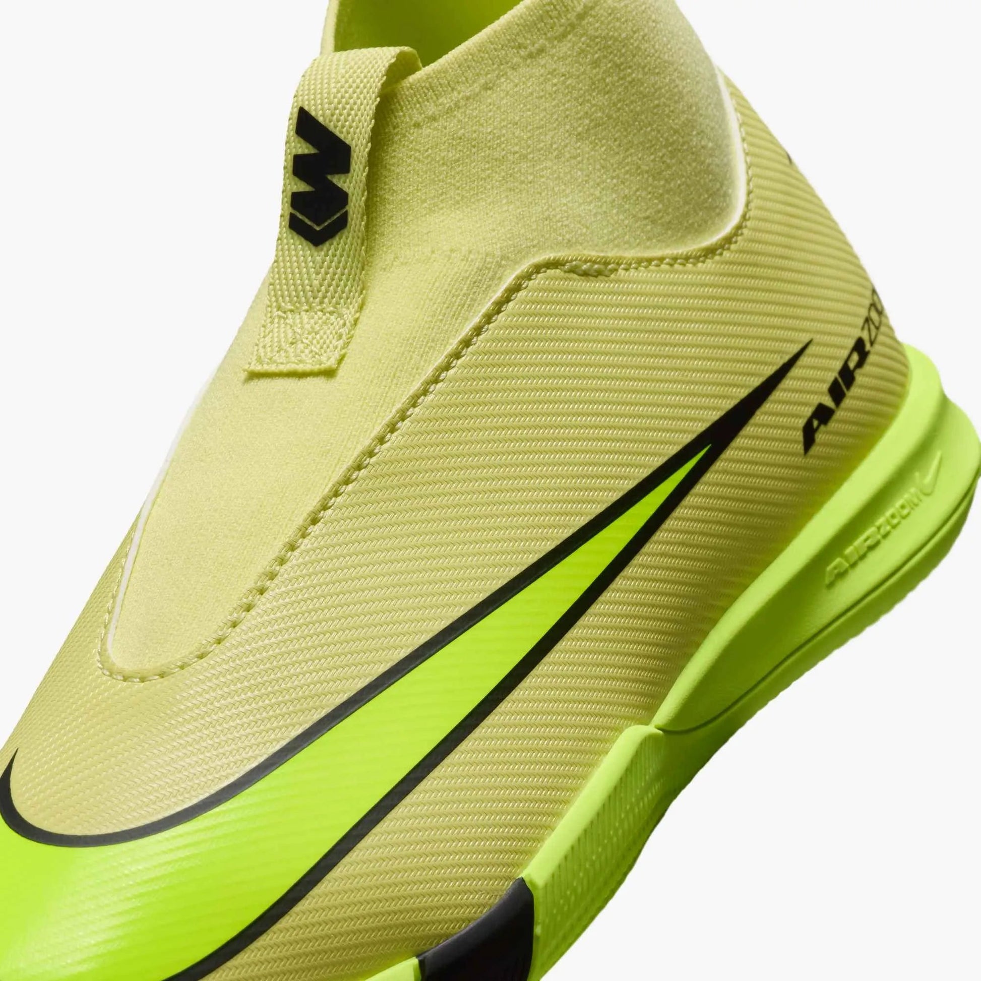 Nike JR Zoom Superfly 10 Academy Indoor Soccer Shoes - Max Voltage Pack (HO25) (Detail 1)