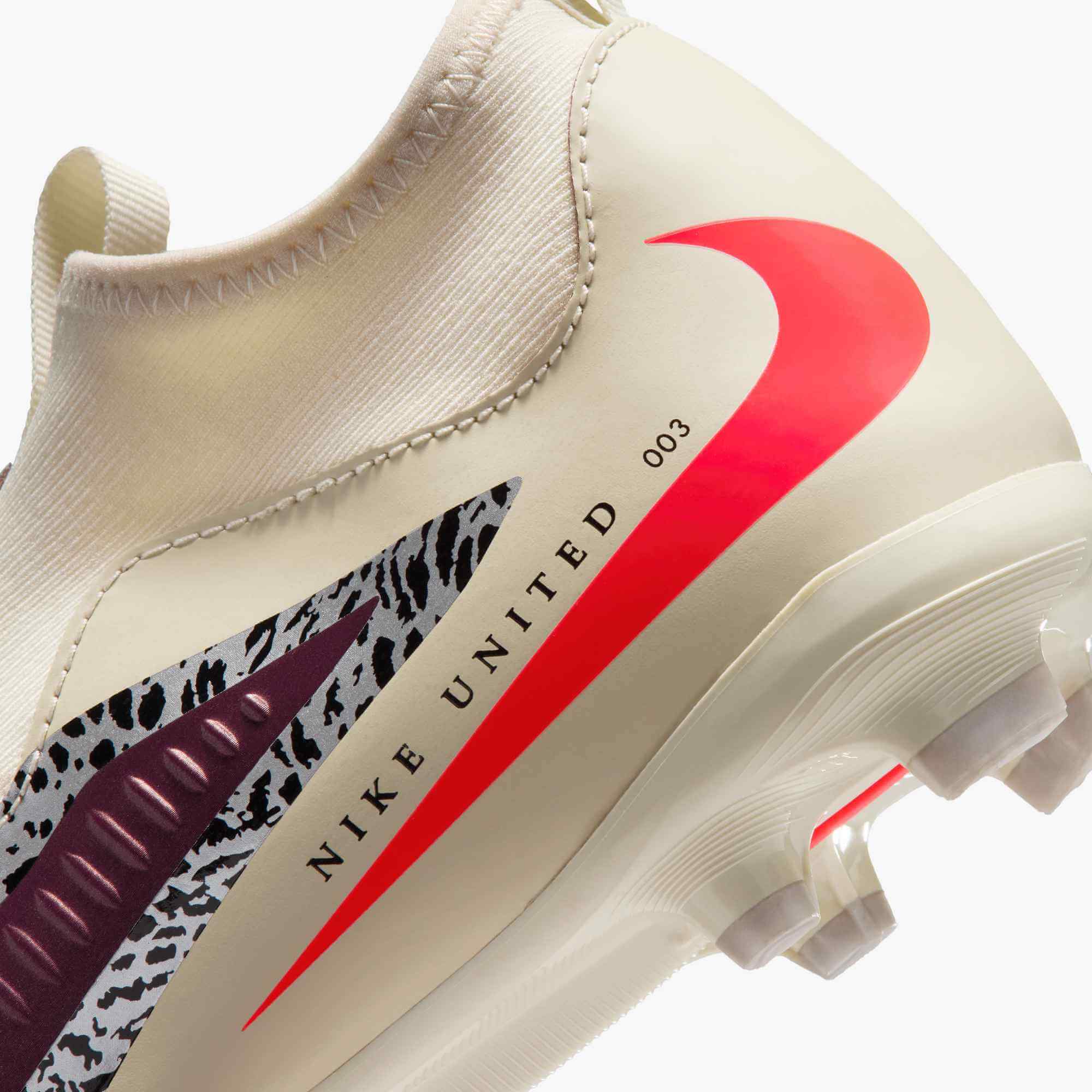 Nike Junior Phantom 6 High Academy NU3 Firm_Multi Ground Soccer Cleats - United NU3 Pack (SU26) (Detail 2)