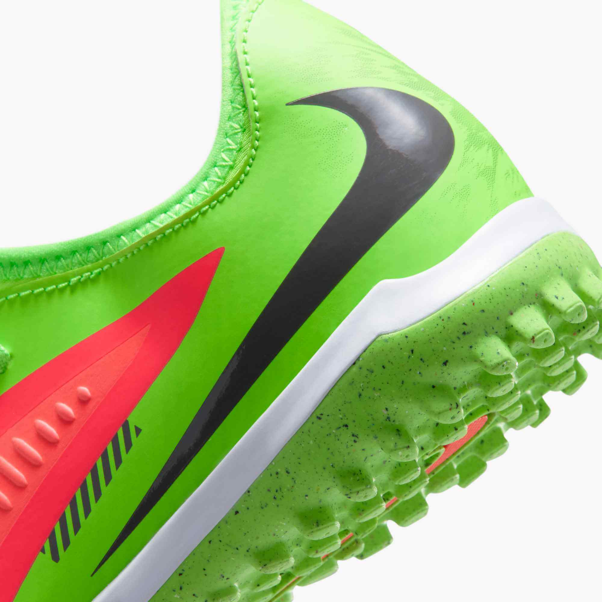 Nike Junior Phantom 6 Low Academy Turf Soccer Shoes - Haaland PE (SU26) (Detail 2)