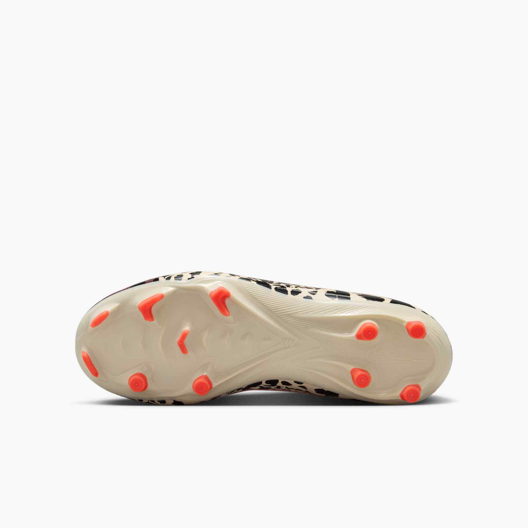 Nike Junior Zoom Vapor 16 Academy NU3 Firm_Multi Ground Soccer Cleats - United NU3 Pack (SU26) (Bottom)