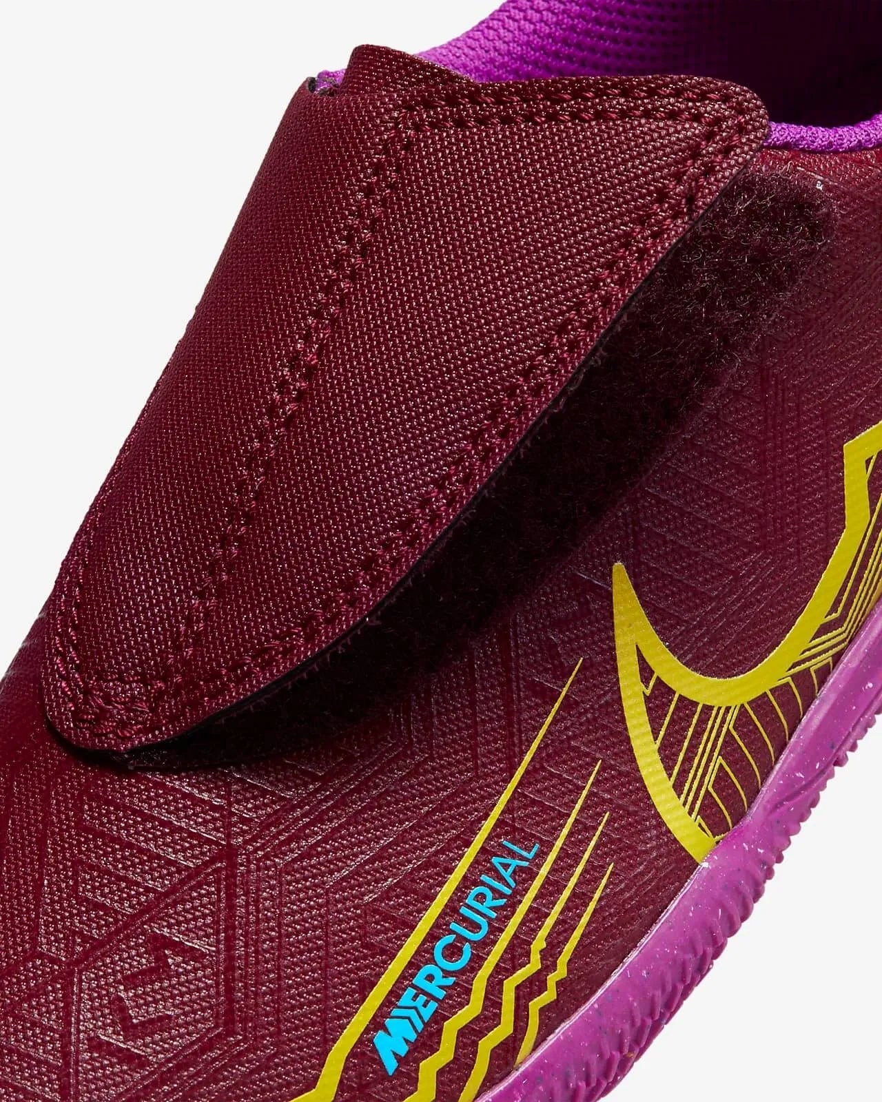 Nike Kids Vapor 15 Club KM Indoor PS (V) - Dark Beetroot-Gold