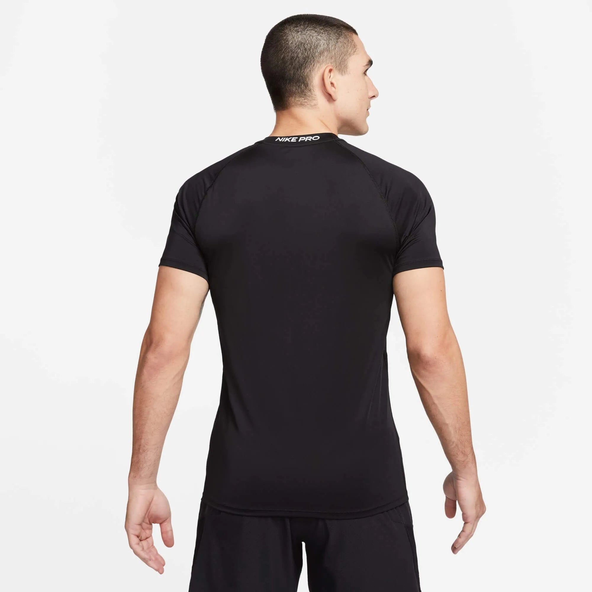 Nike Men's Pro DF Slim Top Black (Model - Back)