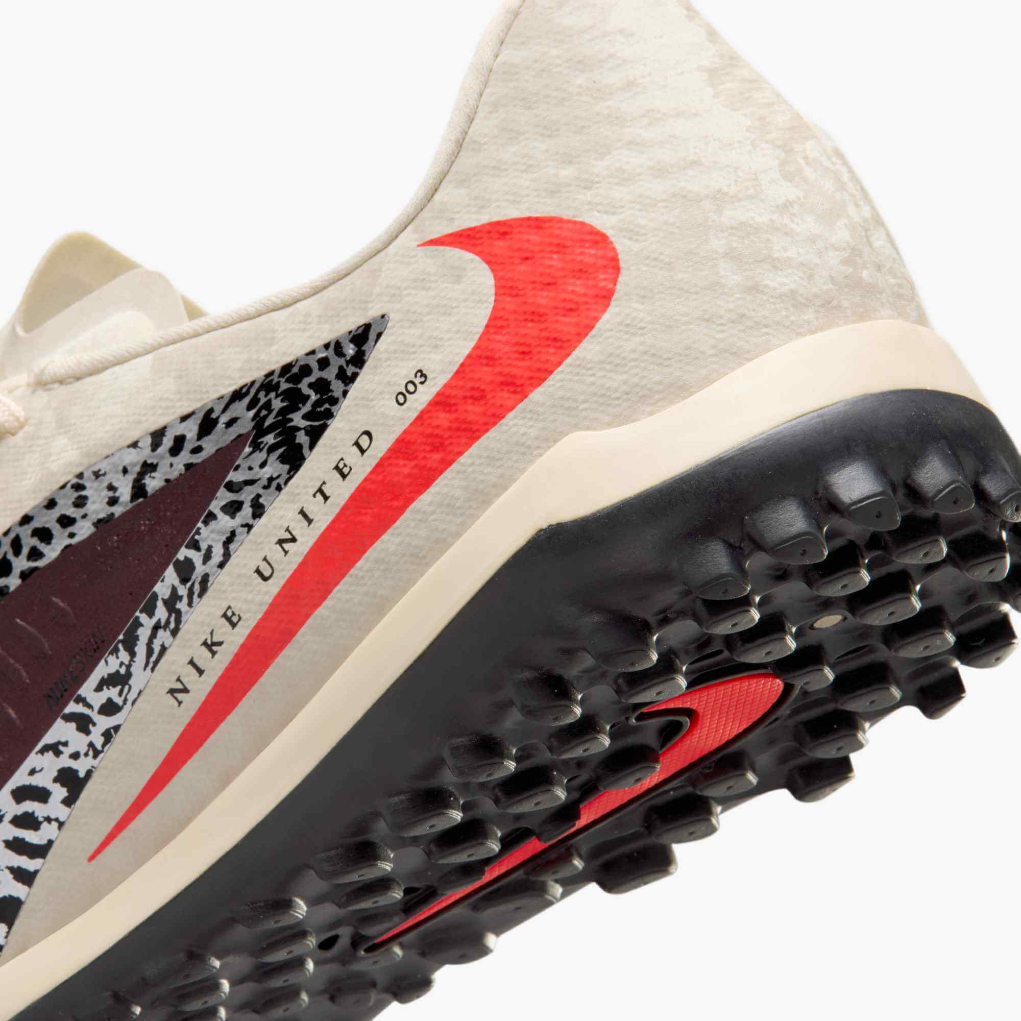 Nike Phantom 6 Low Academy NU3 Turf Soccer Shoes - United NU3 Pack (SU26) (Detail 2)