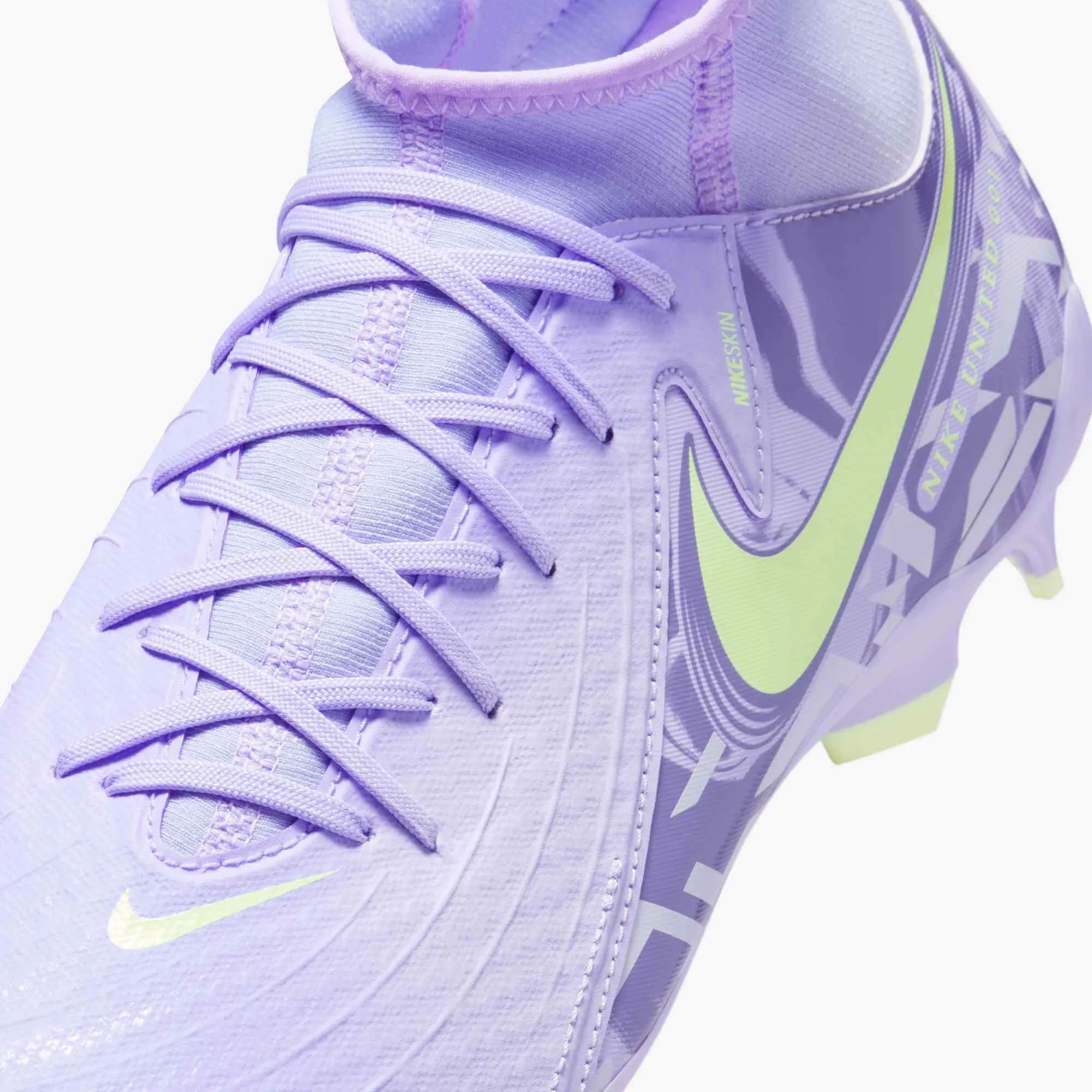 Nike Phantom Luna II Academy FG/MG NU1 - United Pack (SP25)