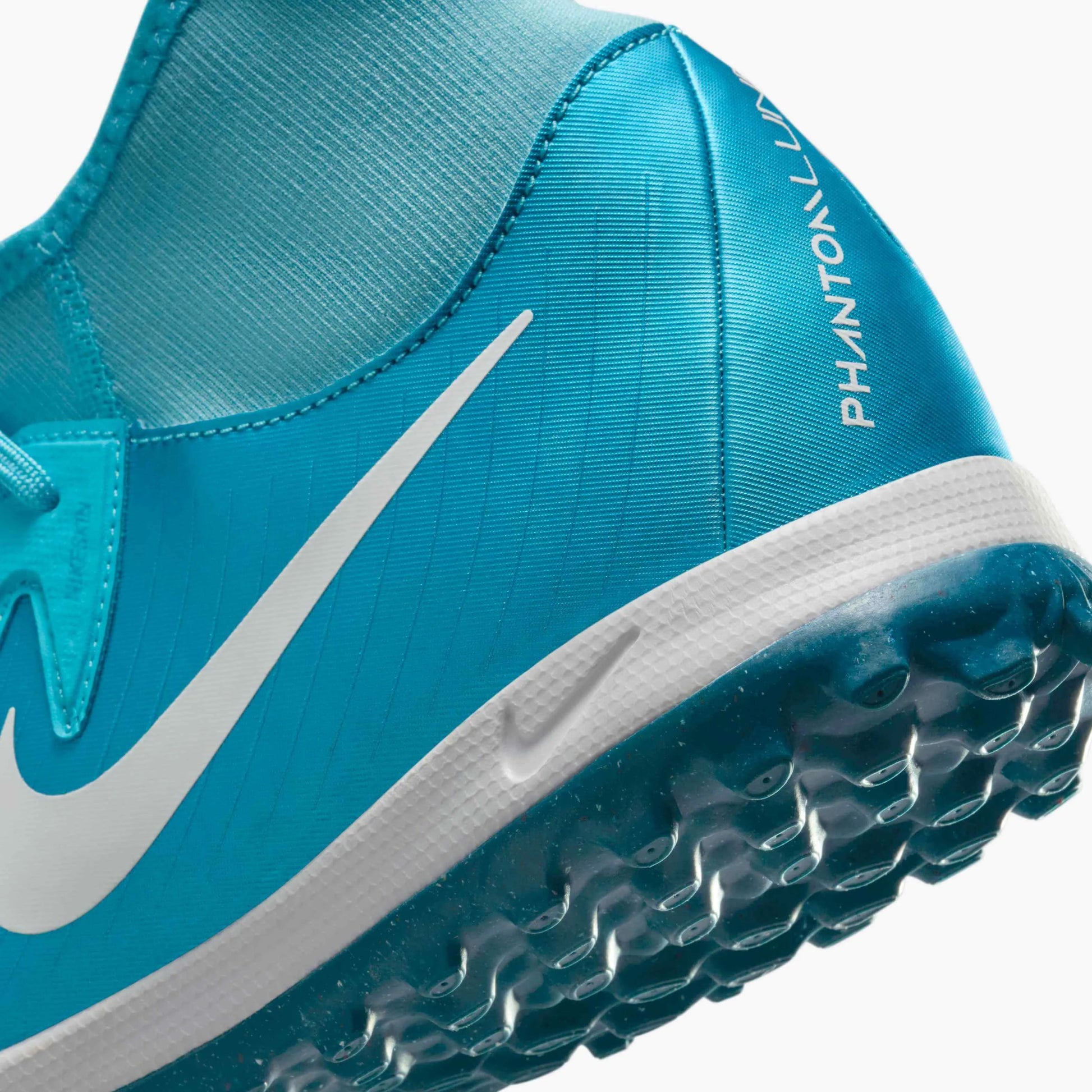 Nike Phantom Luna II Academy Turf - Mad Ambition Pack (FA24)