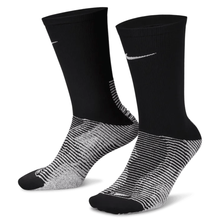 Nike Vapor Strike Black (Pair - Lateral)