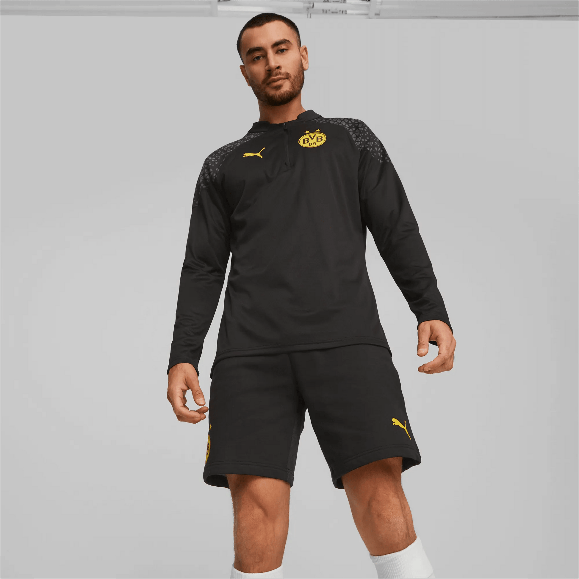 Puma 2023-24 Borussia Dortmund Men's Quarter-Zip Training Top
