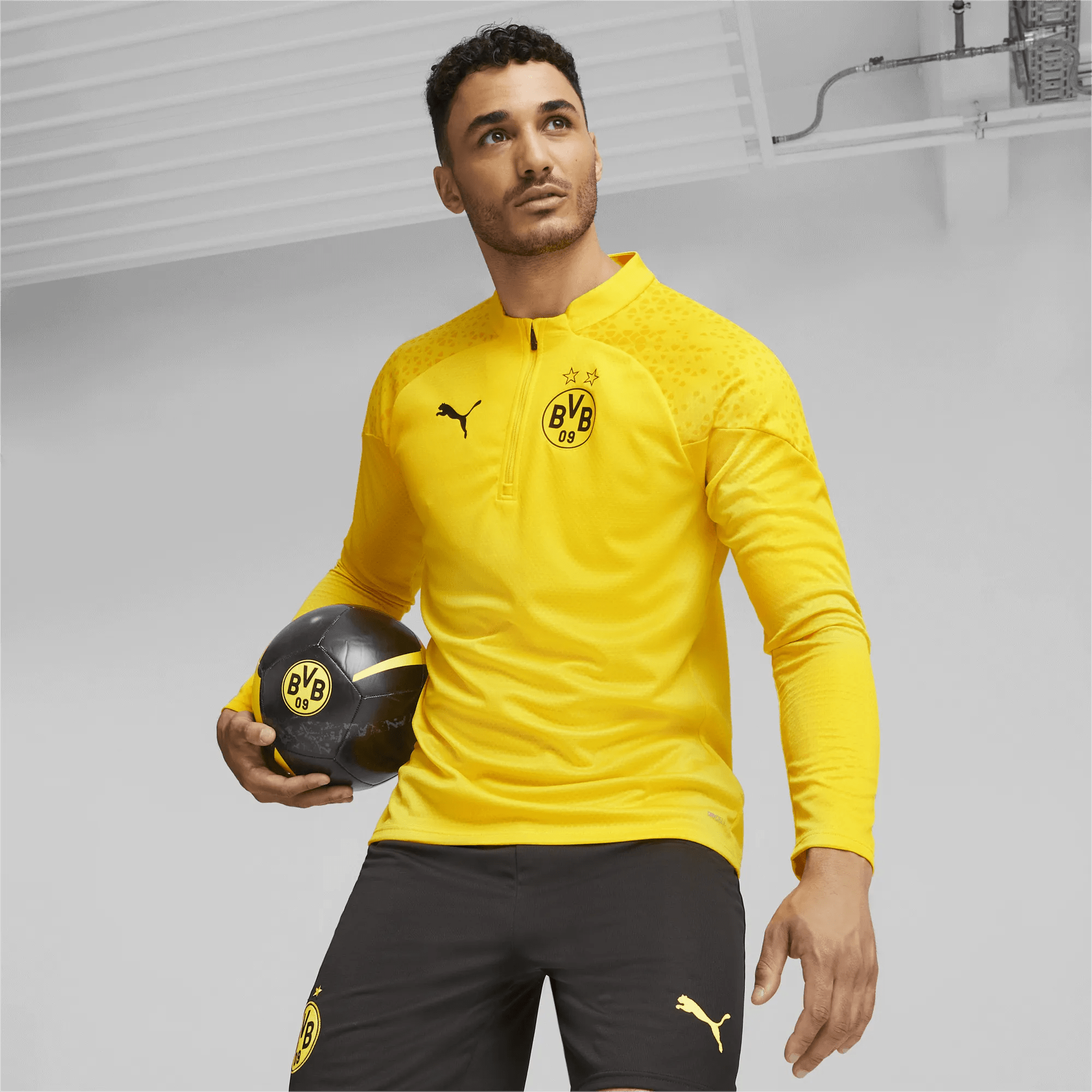 Puma 2023-24 Borussia Dortmund Men's Quarter-Zip YB Training Top