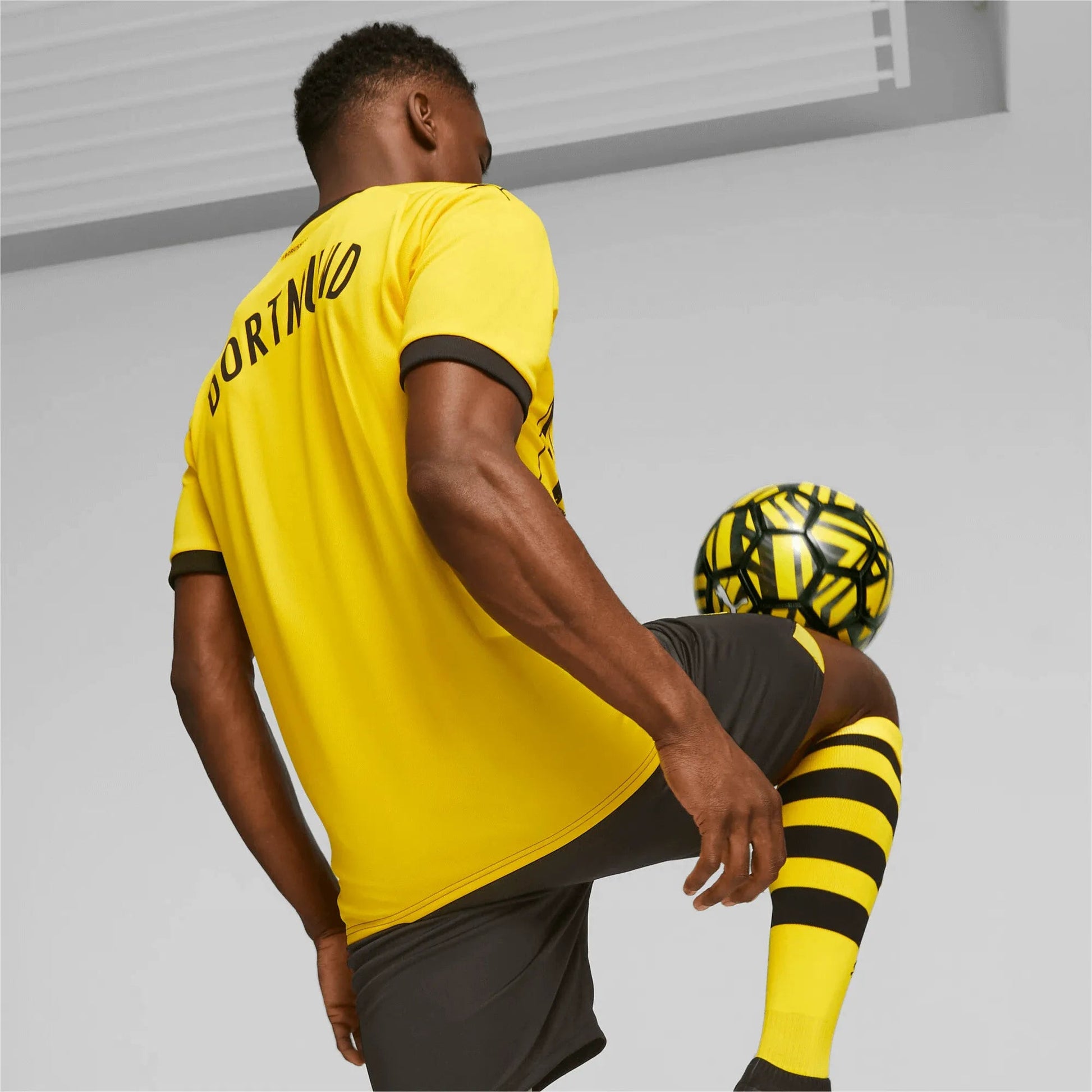 Puma 2023-24 Borussia Dortmund Men's Stadium Home Jersey