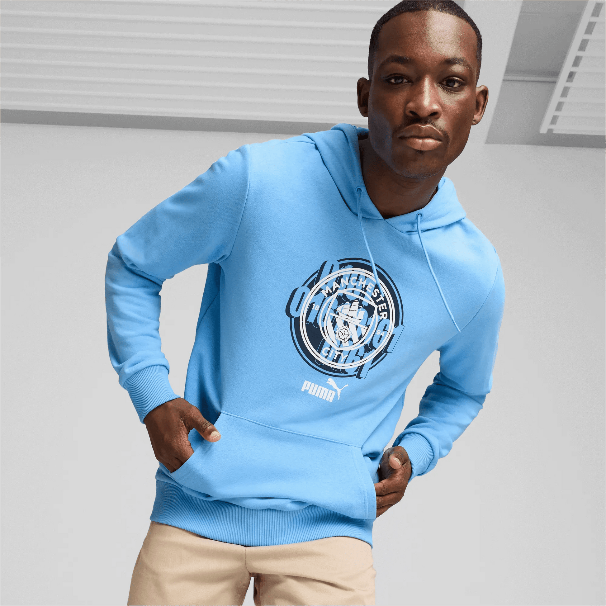 Puma 2024-25 Manchester City Men's FTBLCulture Hoodie (Model - Front)