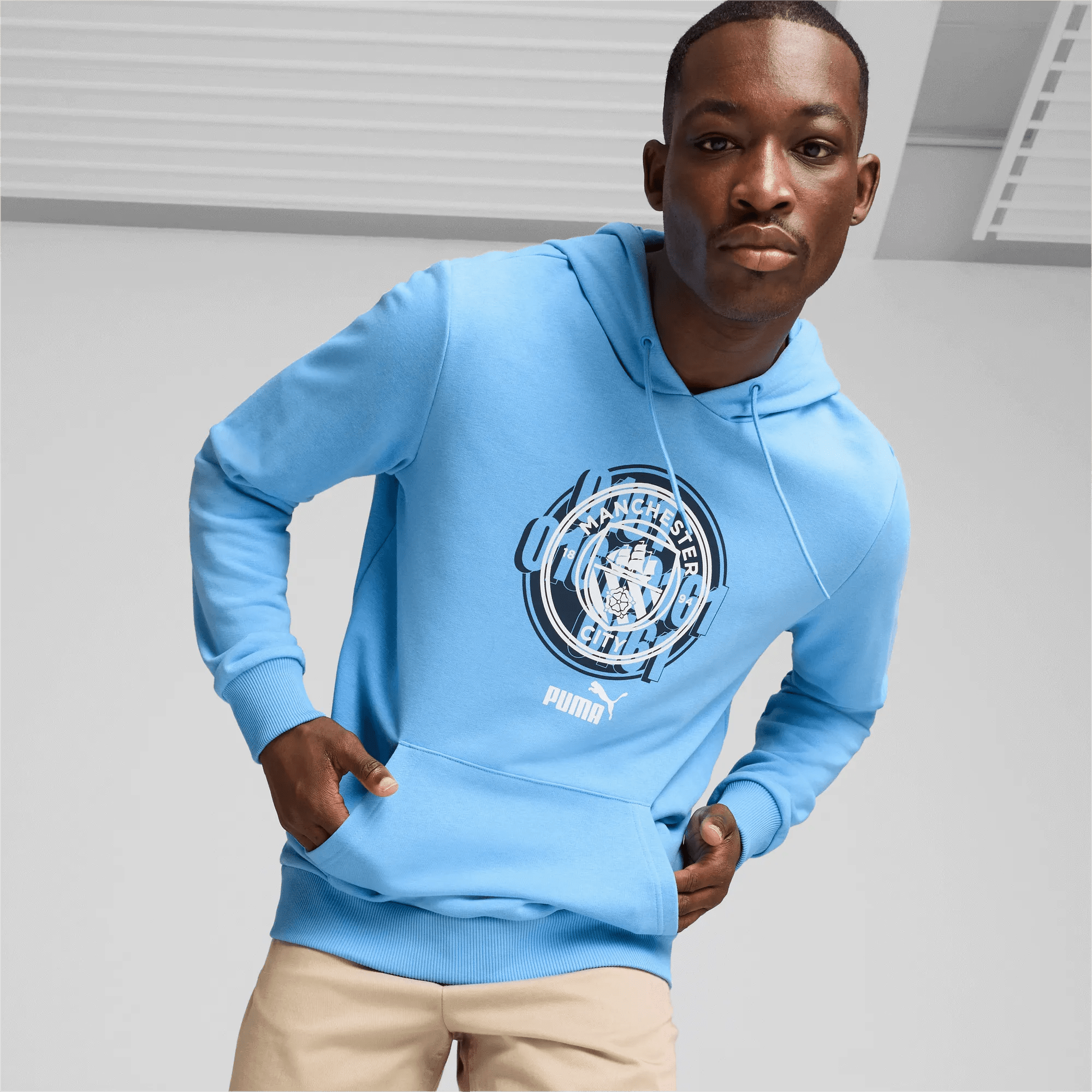 Puma 2024-25 Manchester City Men's FTBLCulture Hoodie (Model - Front)