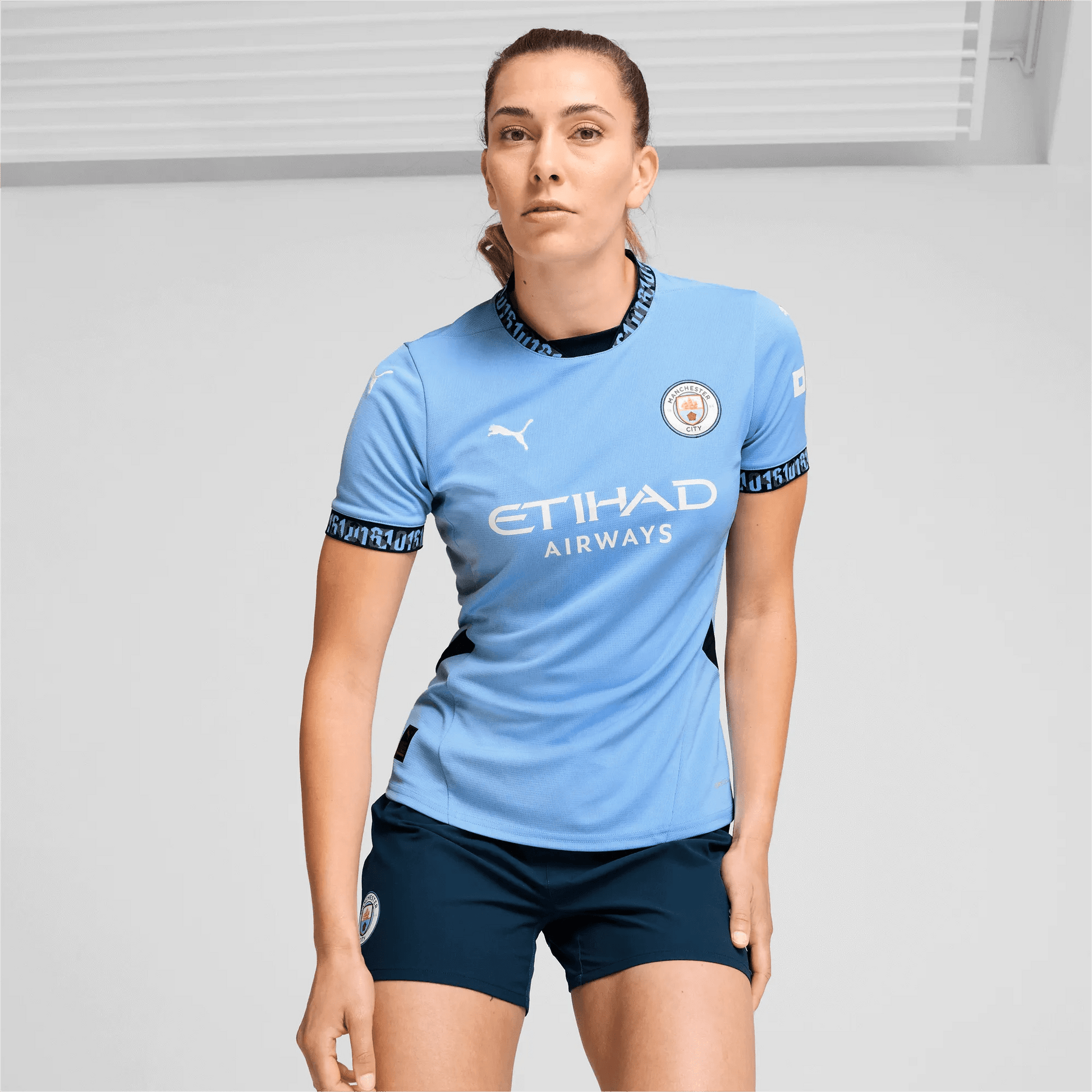 Puma 2024-25 Manchester City Women's Stadium Home Jersey (Model - Front)
