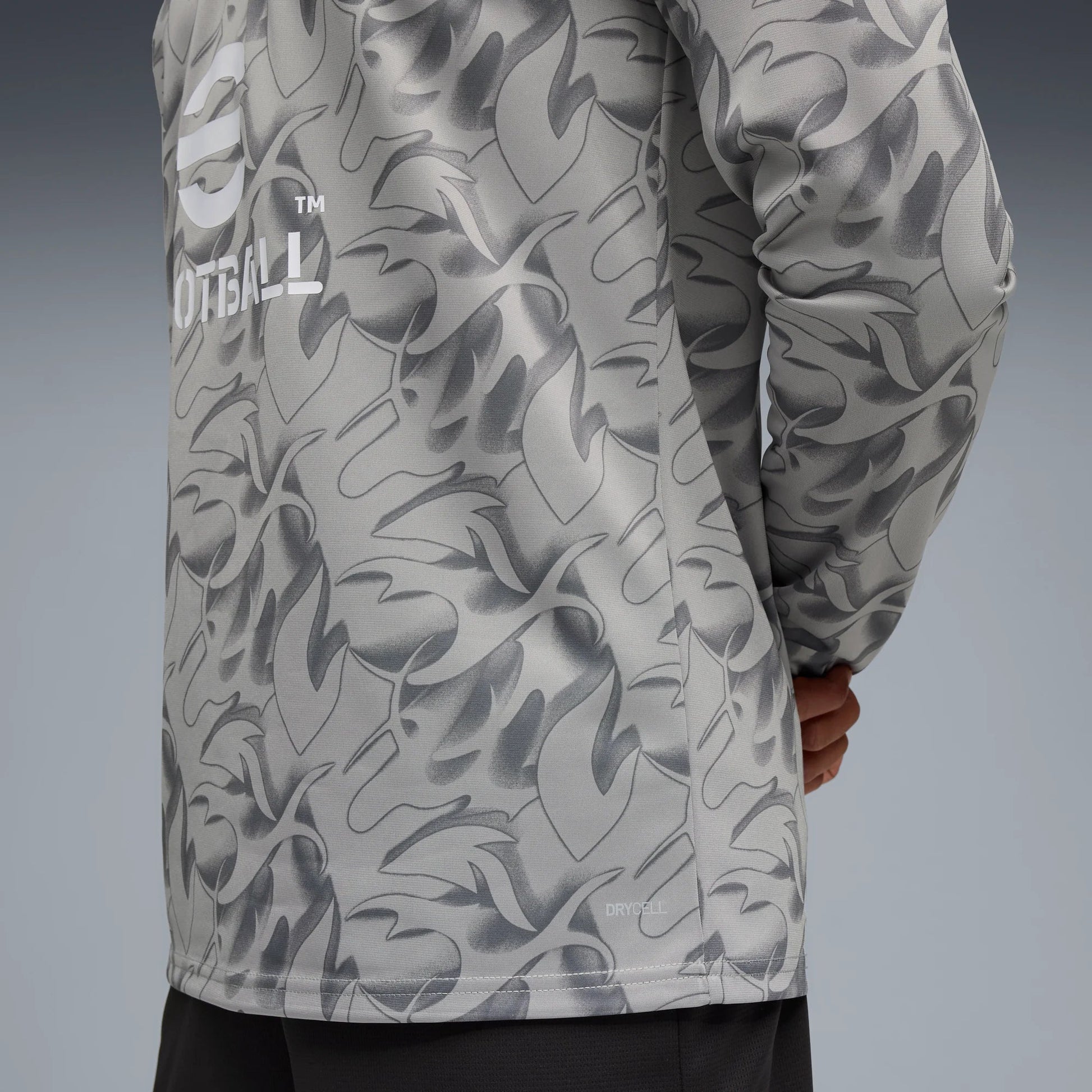 Puma 2025-26 AC Milan Men's 1/4 Zip Training Top (Detail 2)