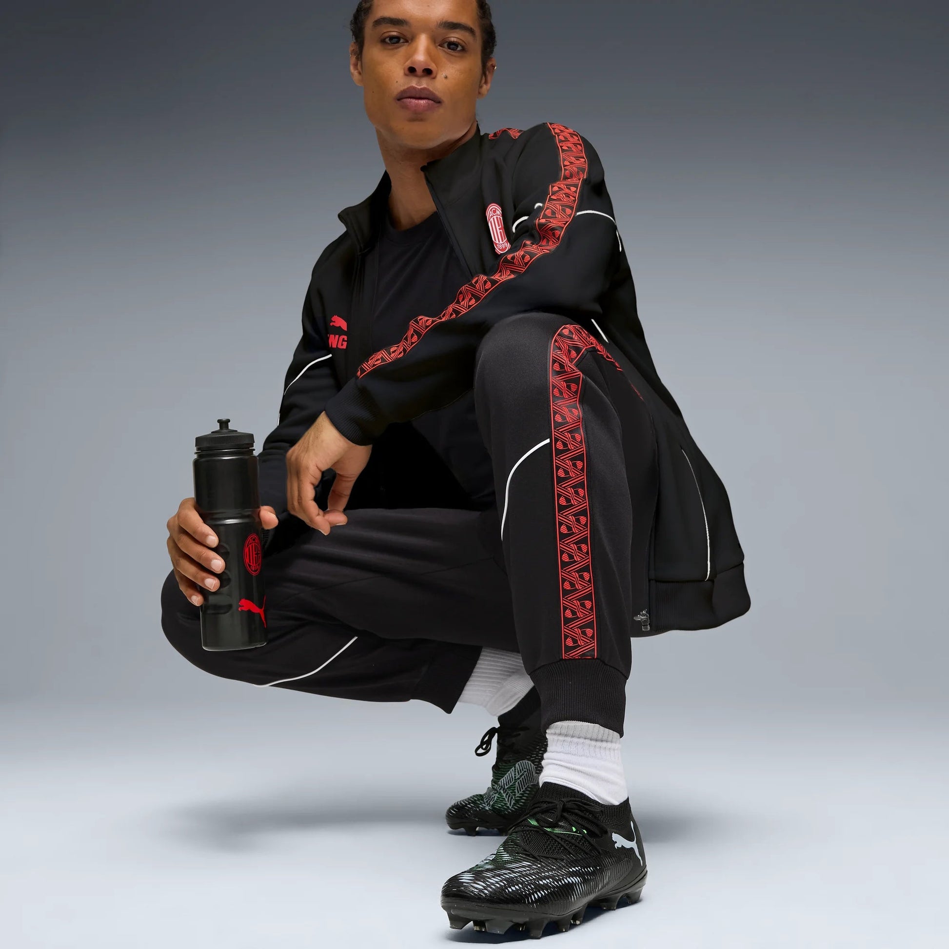 Puma 2025-26 AC Milan Men's KING Anthem Pants (Model - Side)