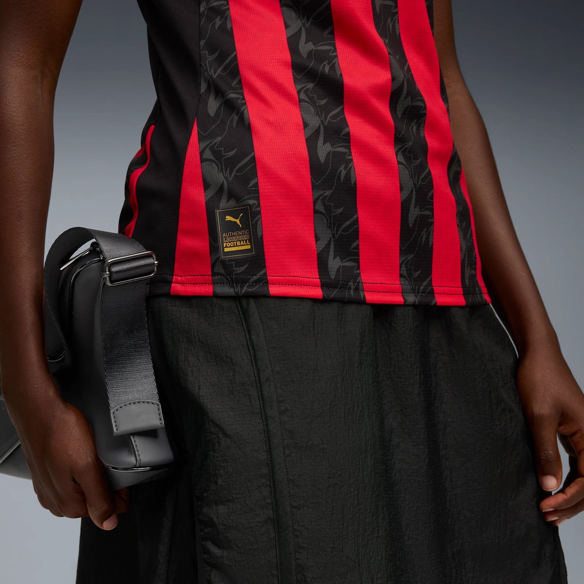 Puma 2025-26 AC Milan Women's Stadium Home Soccer Jersey (Detail 2)