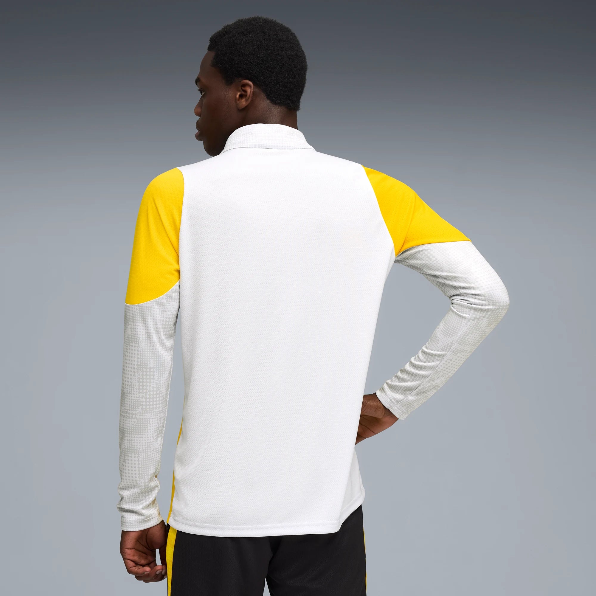 Puma 2025-26 Borussia Dortmund Men's Training 1/4 Zip Top (Model - Back)