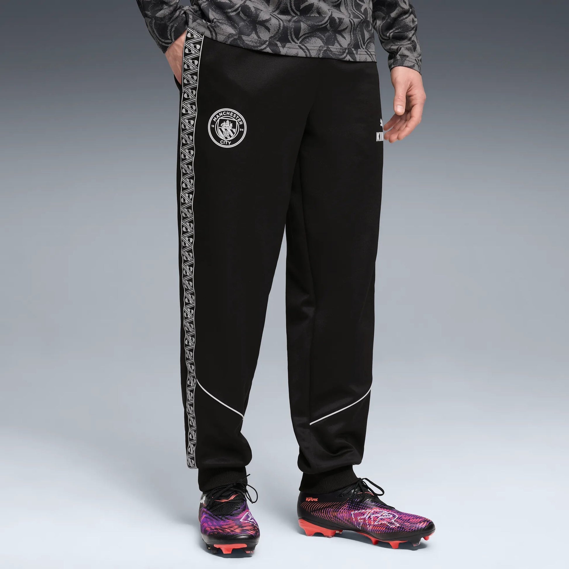 Puma 2025-26 Manchester City Men's KING Anthem Pants (Model - Front)