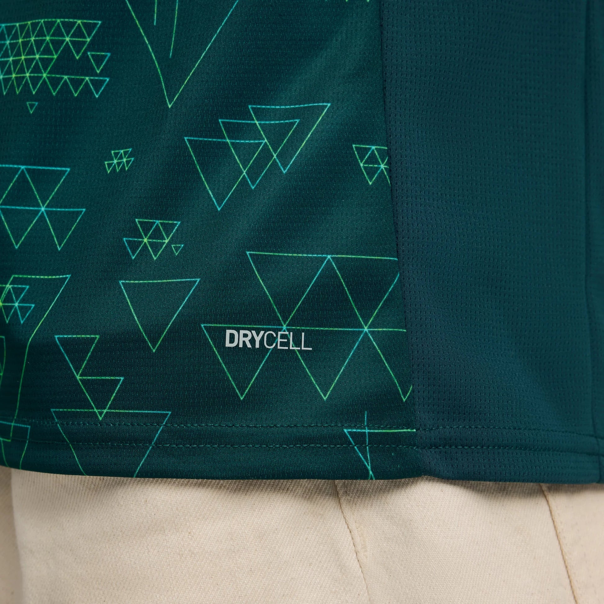 Puma 2025-26 Manchester City Men's Stadium Fourth Soccer Jersey (Detail 2)