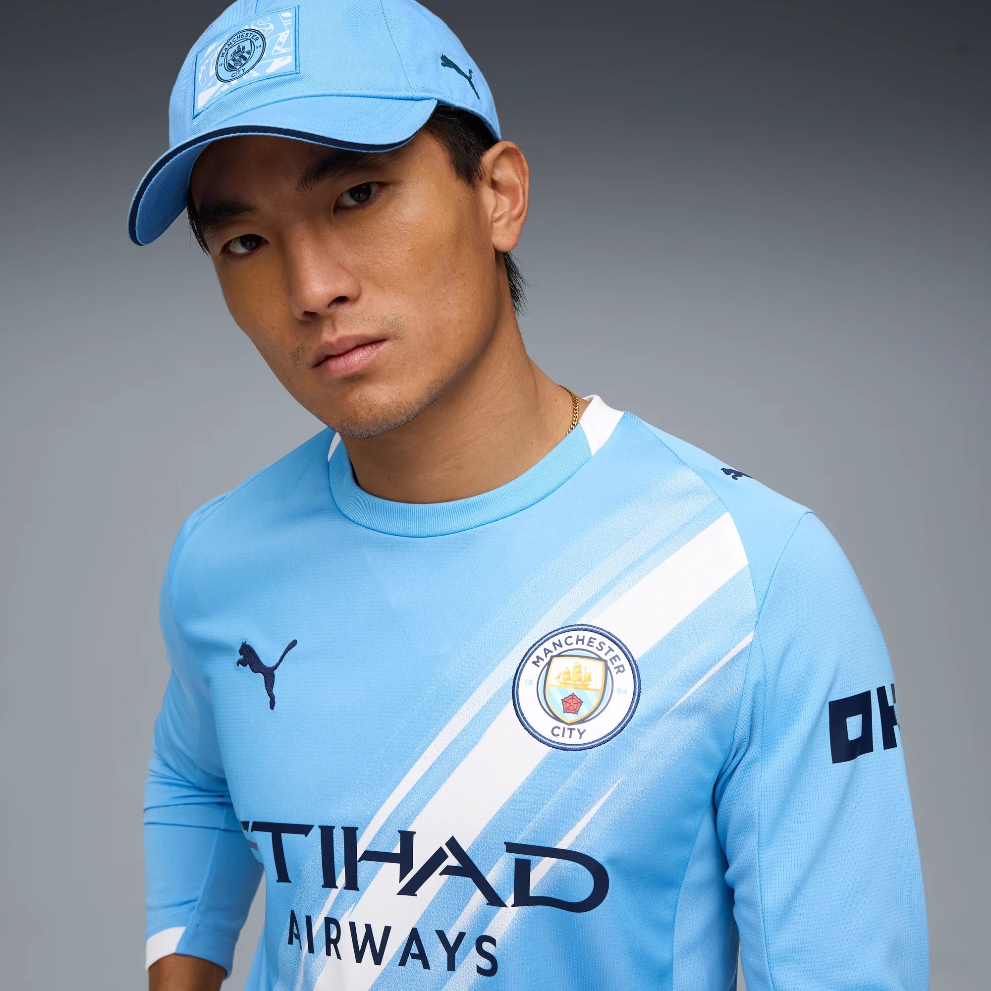Puma 2025-26 Manchester City Men's Stadium Home Long-Sleeve Soccer Jersey (Detail 1)