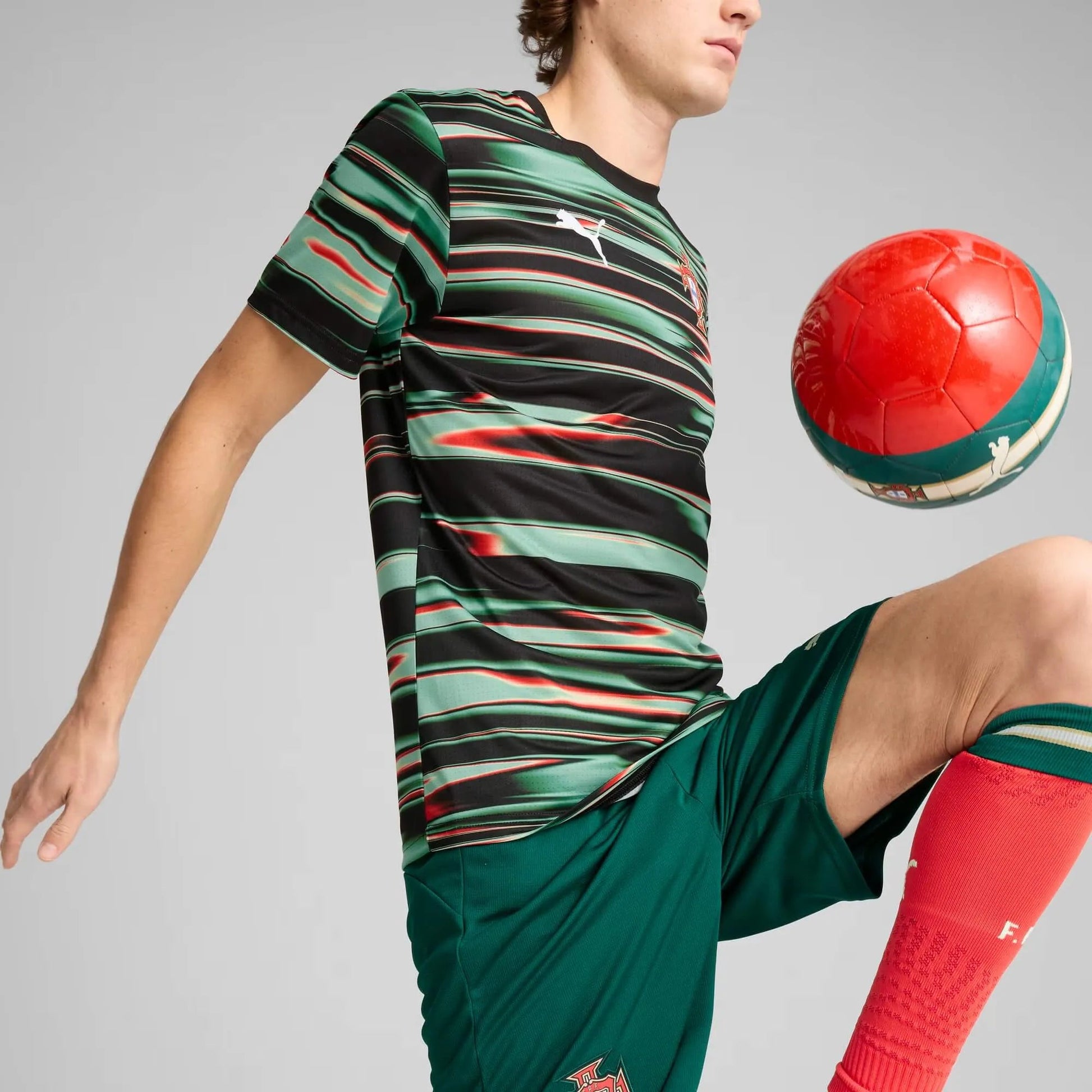 Puma 2025-26 Portugal Men's Pre-Match SS Jersey