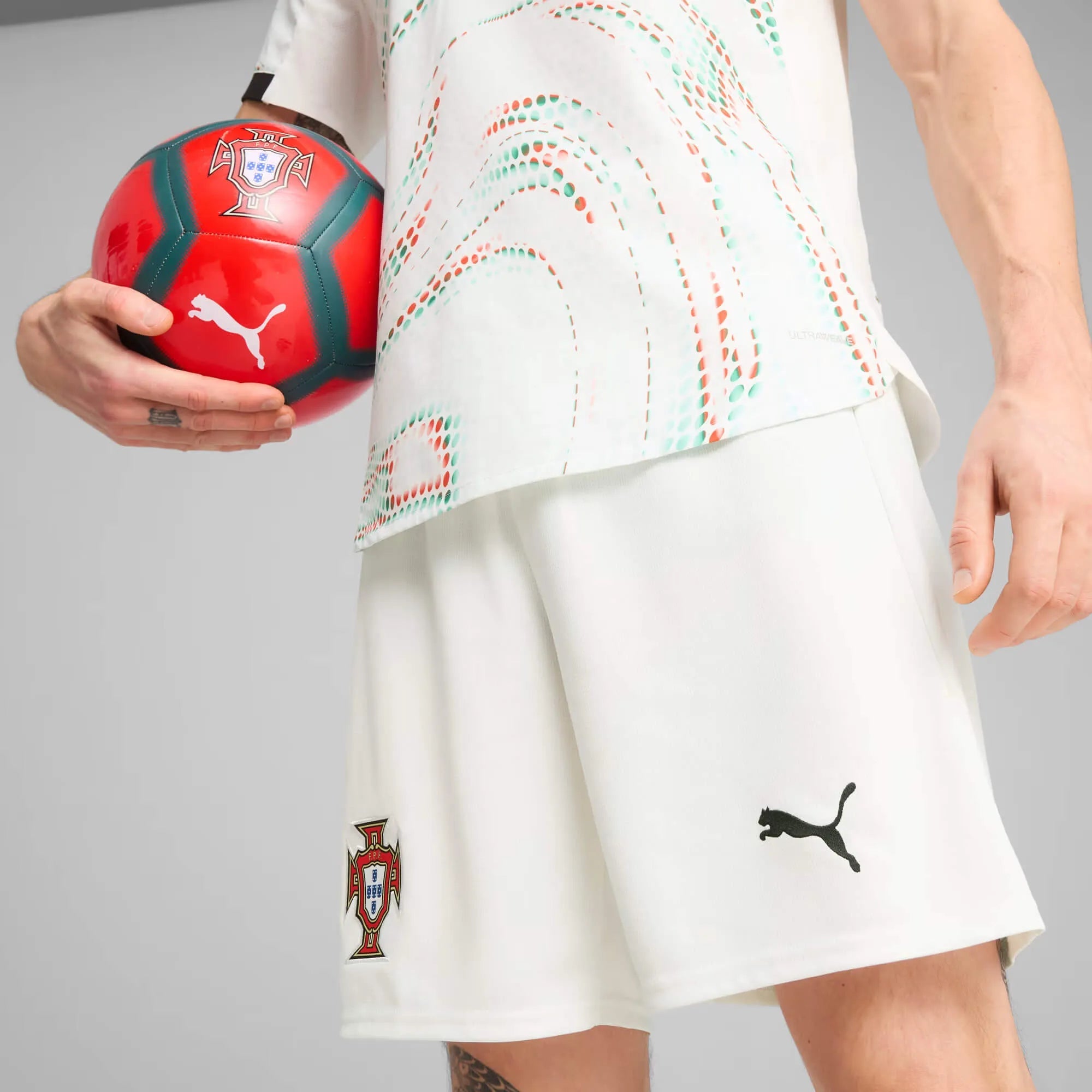 Puma 2025-26 Portugal Mens Stadium Away Shorts (Detail 1)