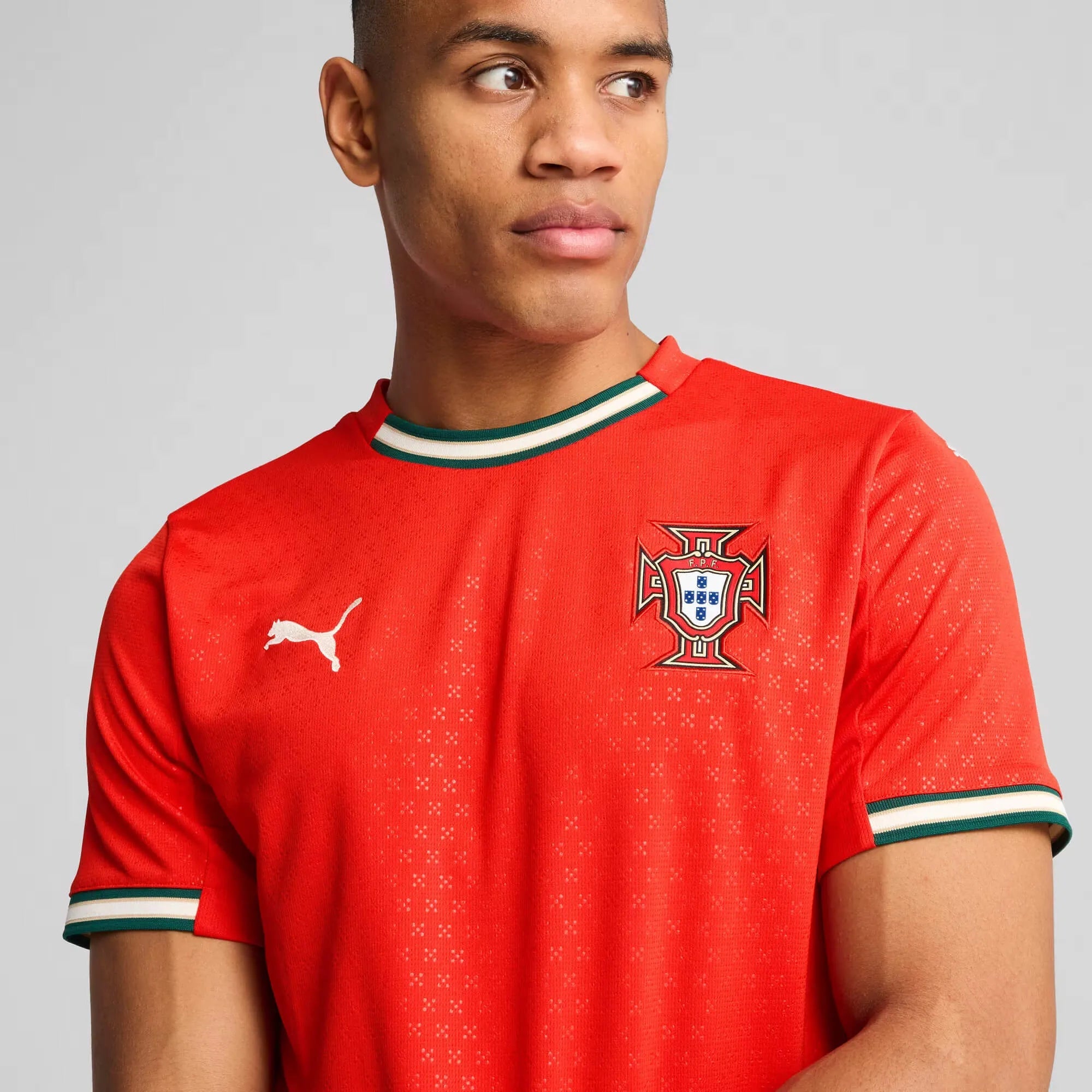 Puma 2025-26 Portugal Men's Stadium Home Jersey (Detail 1)