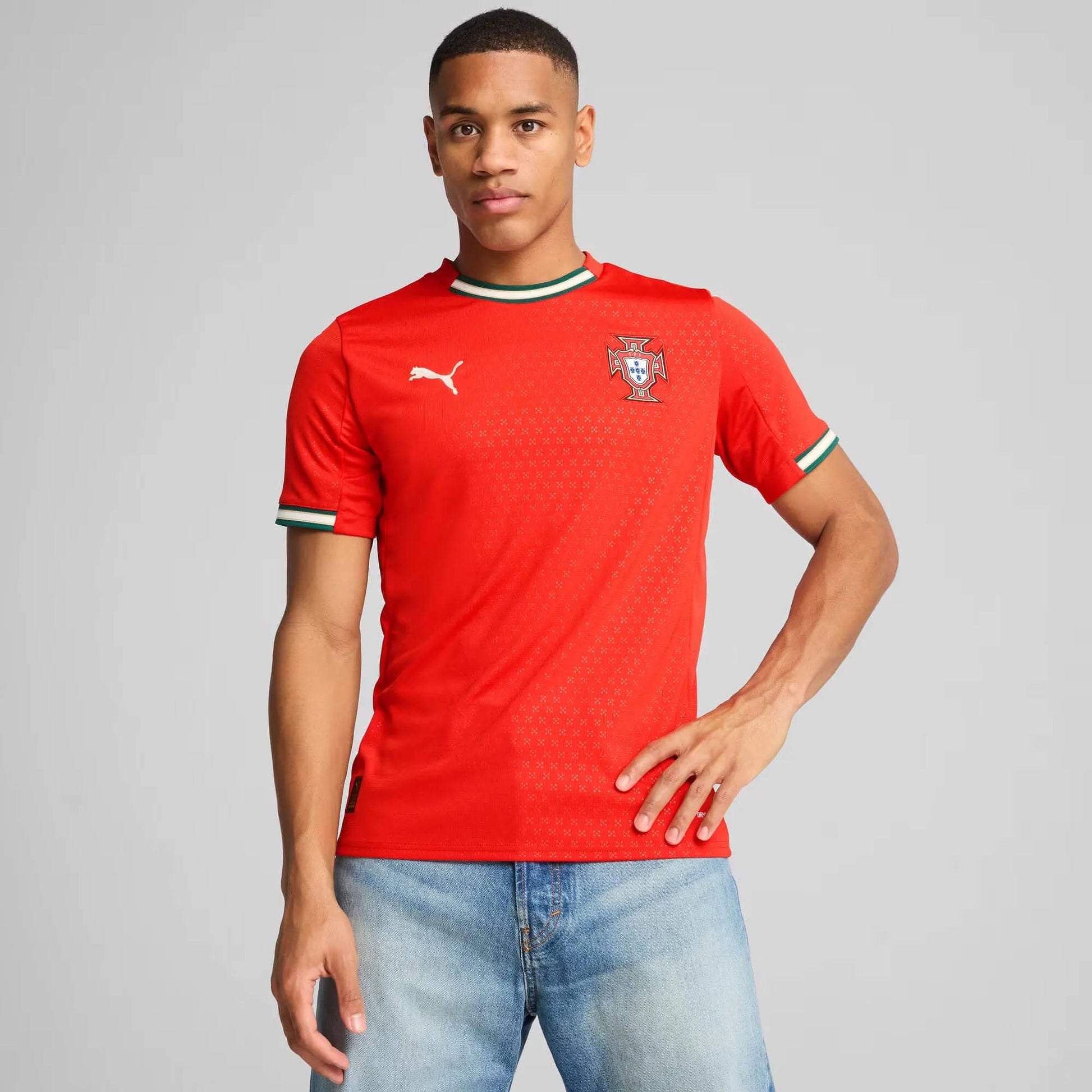 Puma 2025-26 Portugal Men's Stadium Home Jersey (Model - Front)