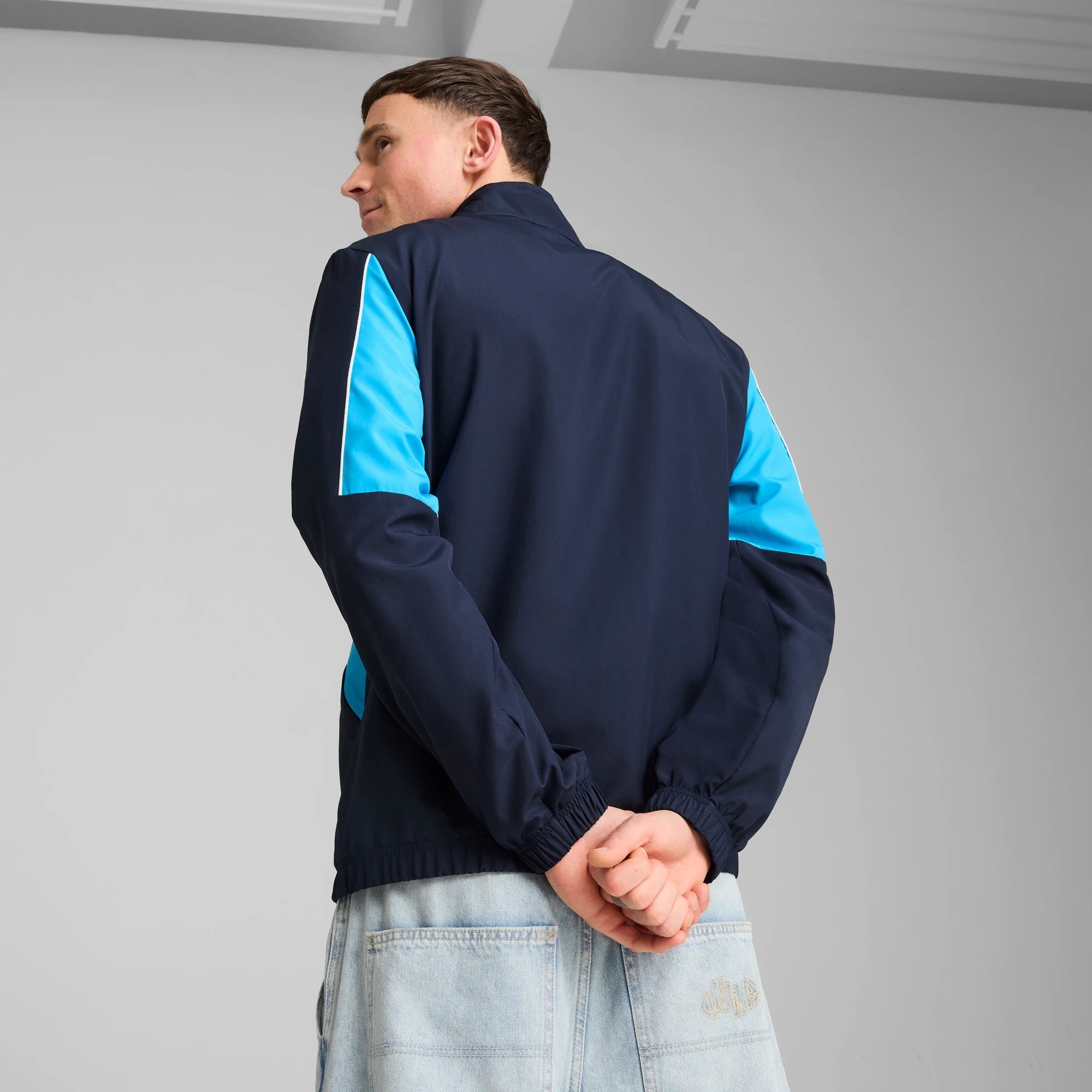 Puma 2025 Manchester City Men's ftblArchive Jacket (Model - Back)