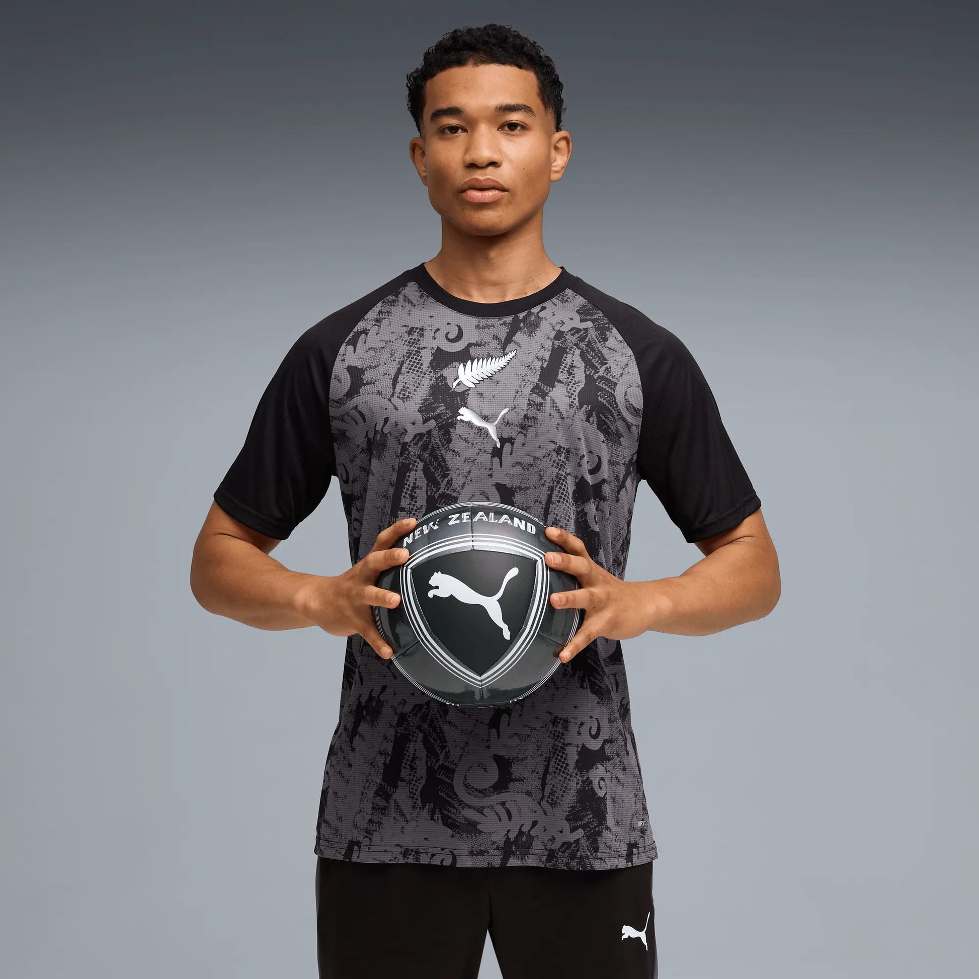 Puma 2026-27 New Zealand Men's Pre-Match Soccer Jersey