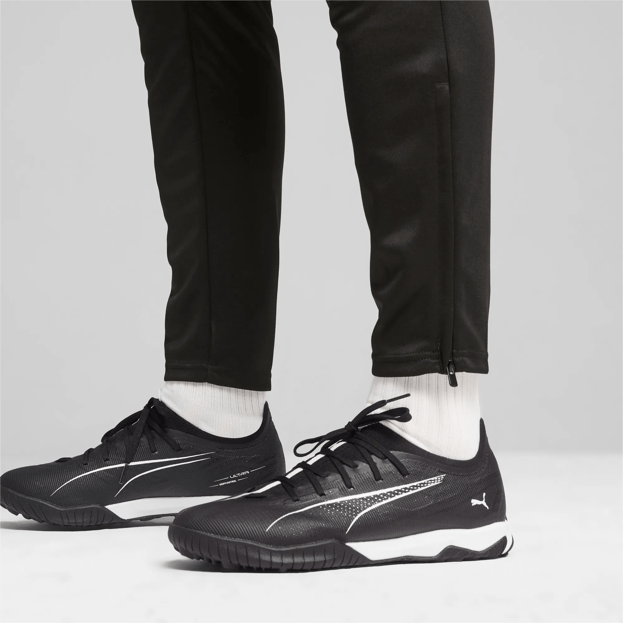 Puma Ultra 5 Match Turf - Eclipse Pack (FA24) (Model 1)