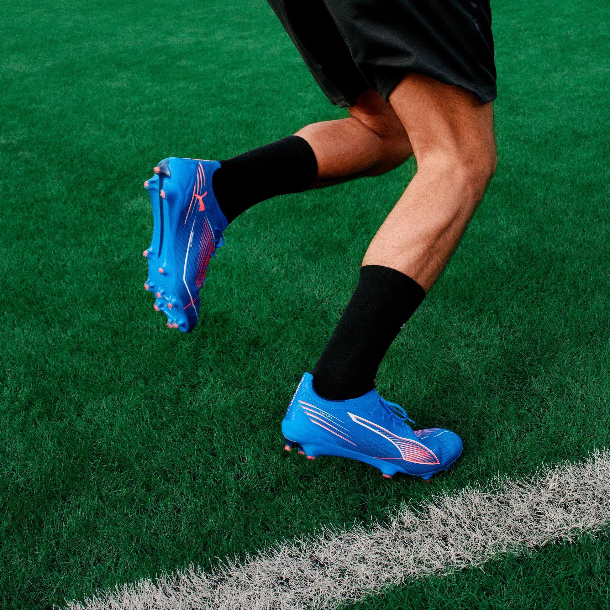 Puma Ultra 6 Ultimate Firm Ground Soccer Cleats - Untamed Pack (FA25) (Model 1)