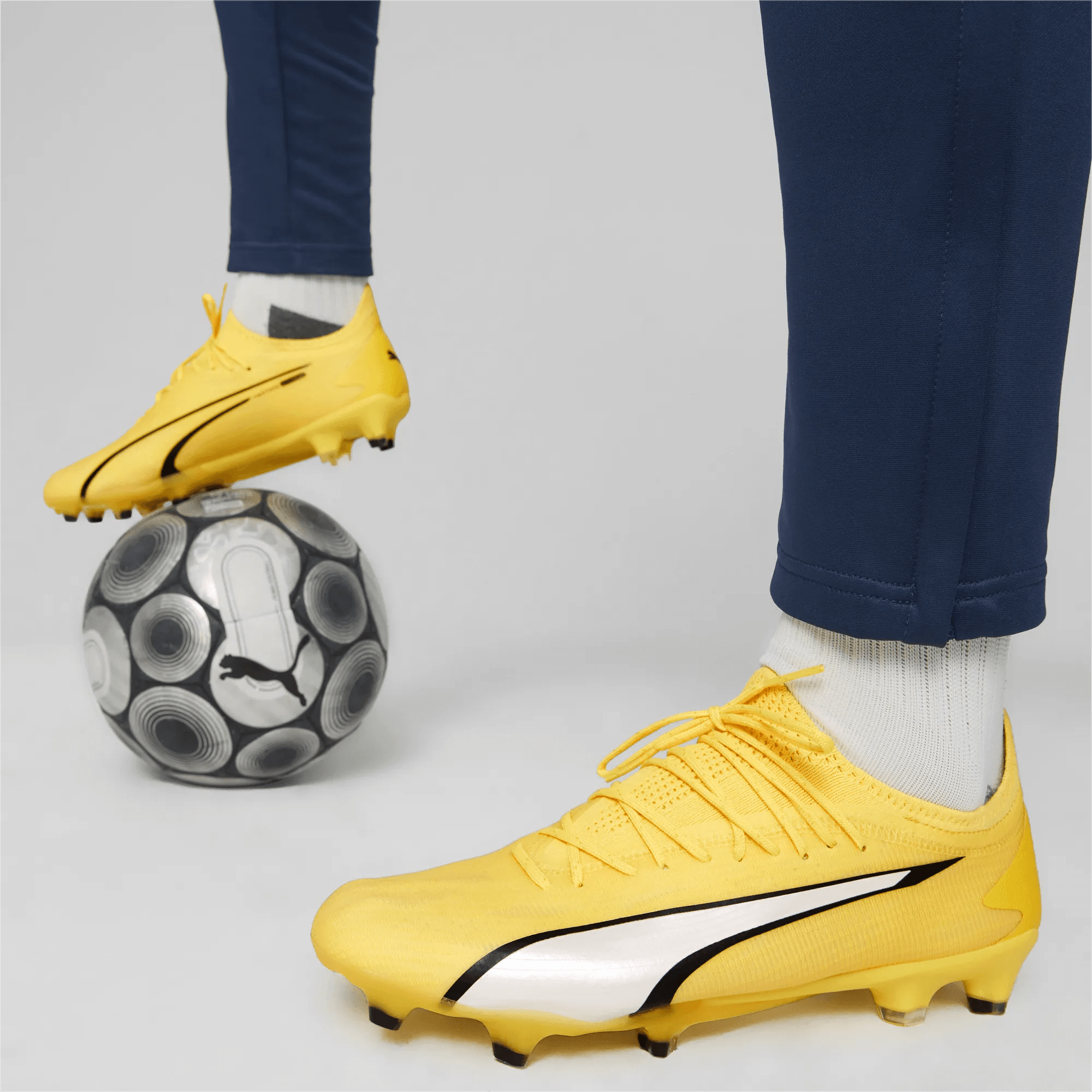 Puma Ultra Ultimate FG - AG - Voltage Pack (HO23) (Model 1)