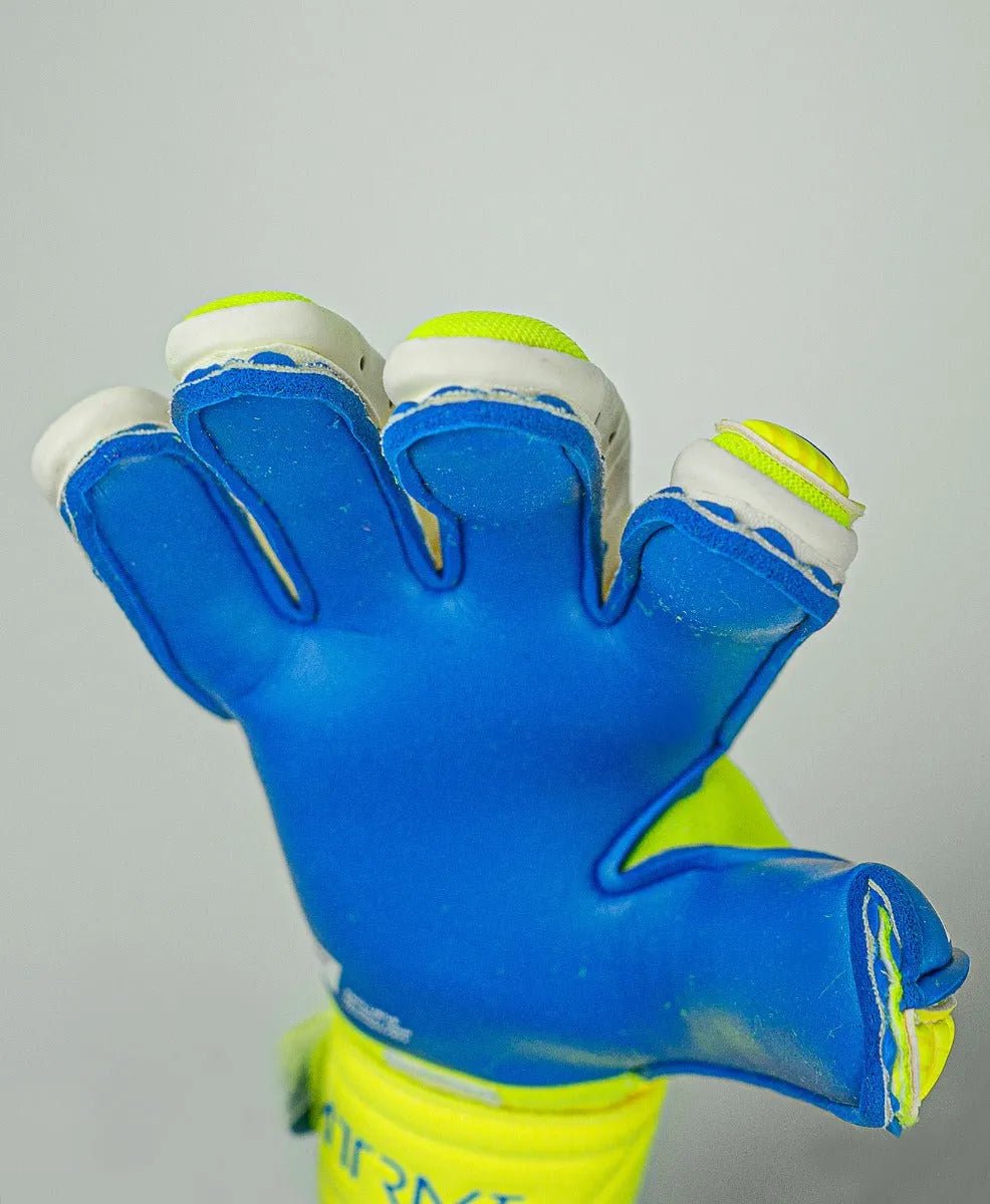 Reusch Attrakt Duo Ortho-Tec Goalkeeper Gloves - Volt-Blue (Detail 2)