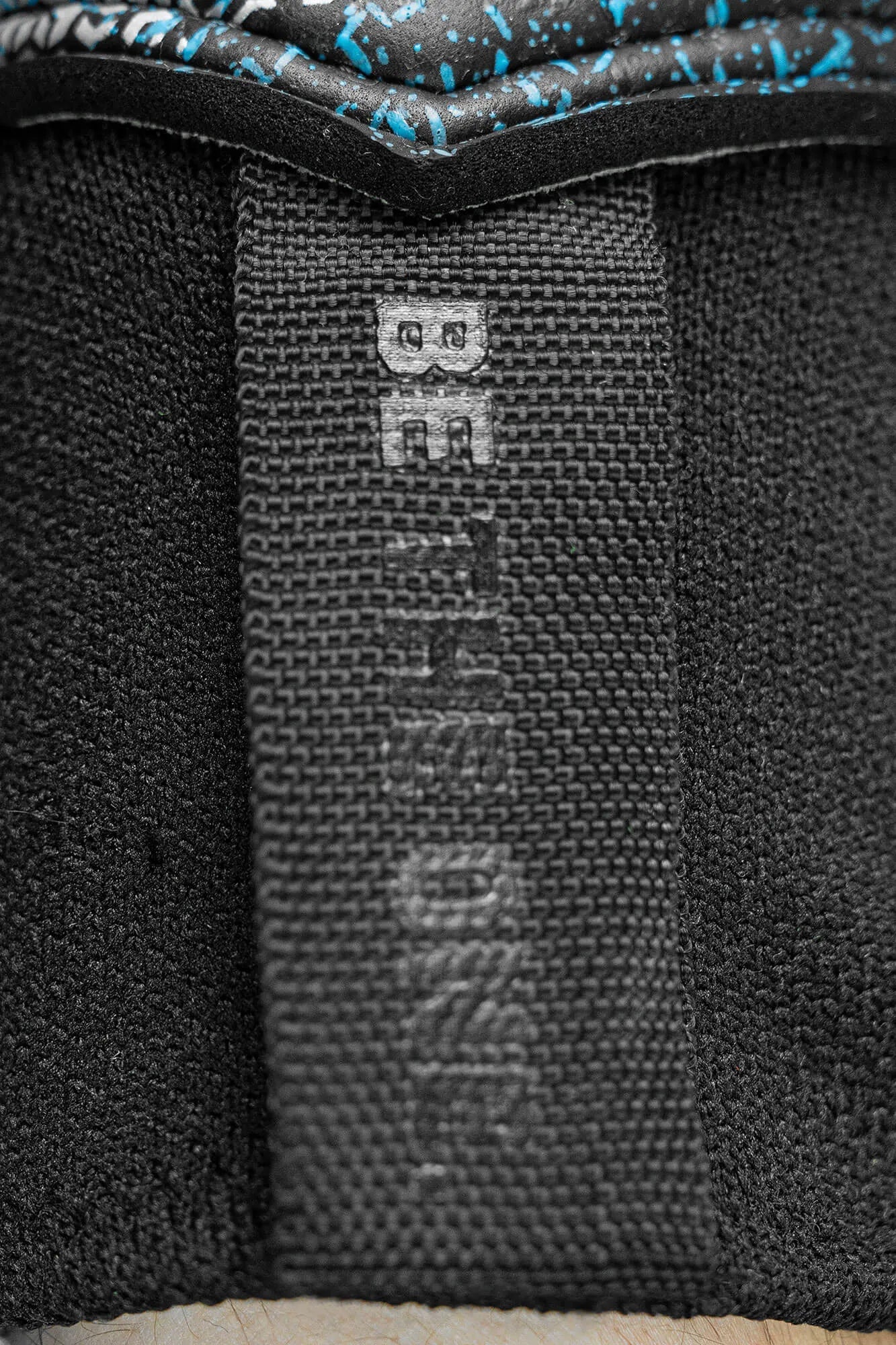 Reusch Attrakt Freegel Fusion Goaliator Goalkeeper Gloves (Detail 3)