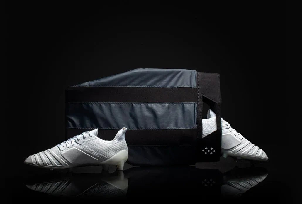 Salt Athletic Aercase Smell-Proof Cleat Bag (Model)