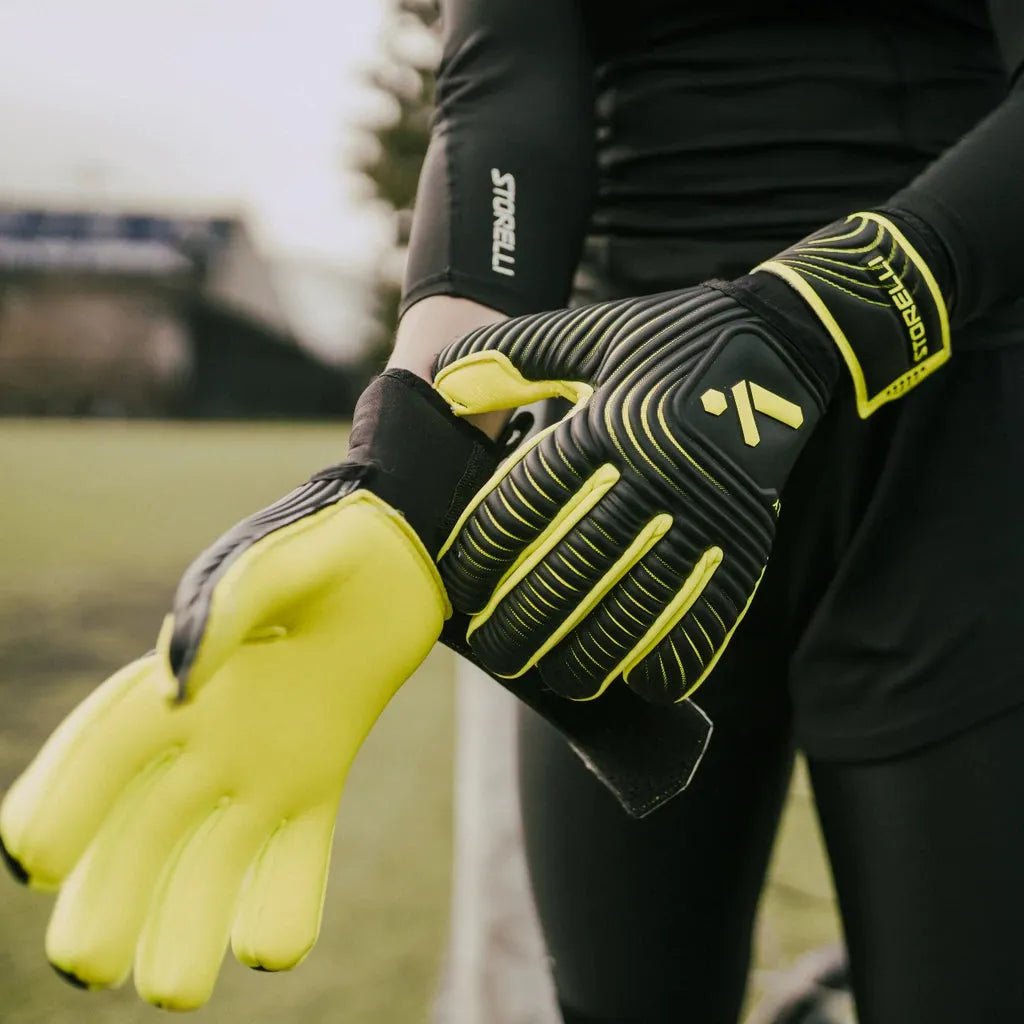 Storelli Silencer Sly Glove with Spine - Black-Yellow (Detail 2)