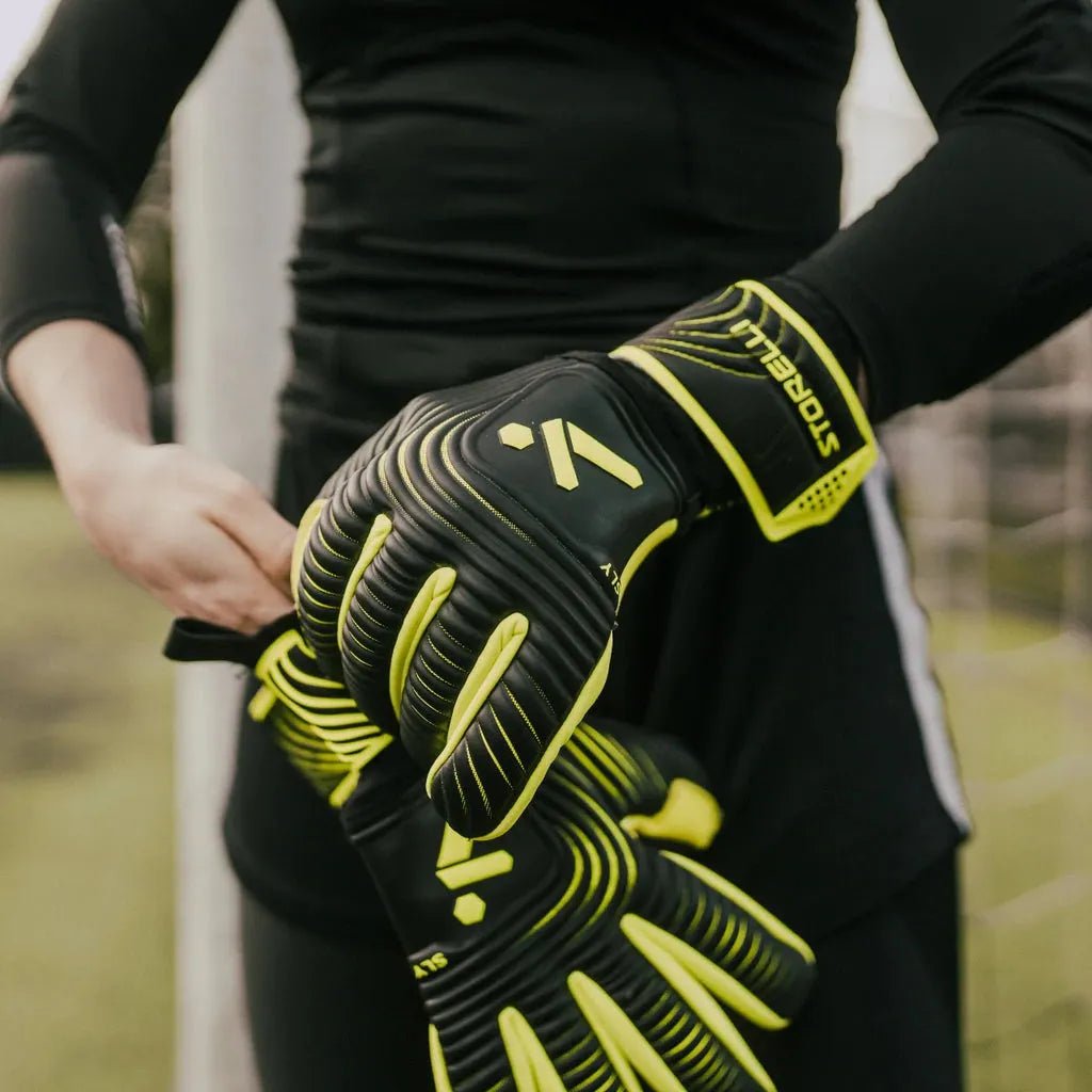 Storelli Silencer Sly Glove with Spine - Black-Yellow (Detail 1)