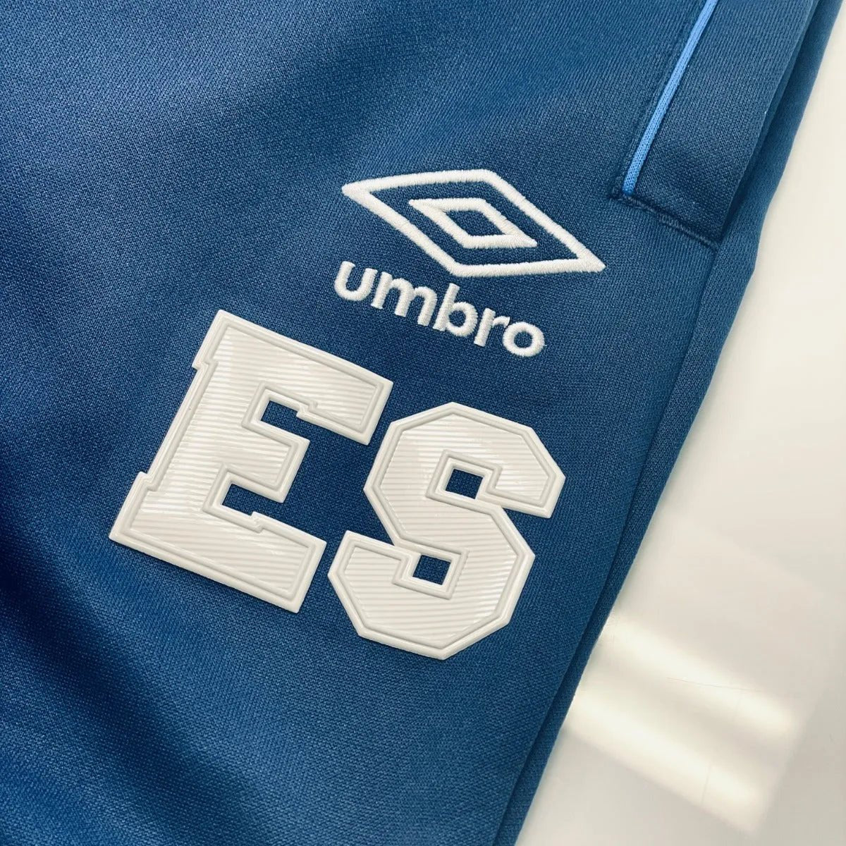 Umbro 2022 El Salvador Long Pants - Navy (Detail 1)
