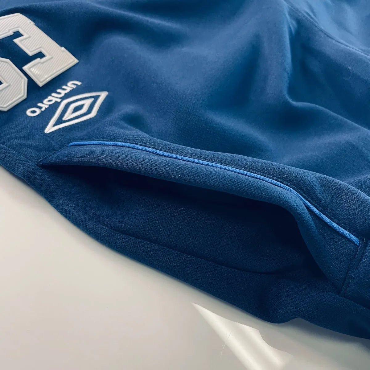 Umbro 2022 El Salvador Long Pants - Navy (Detail 2)
