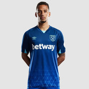 Umbro 2023-24 West Ham Men's Stadium Third Jersey (Model - Front)