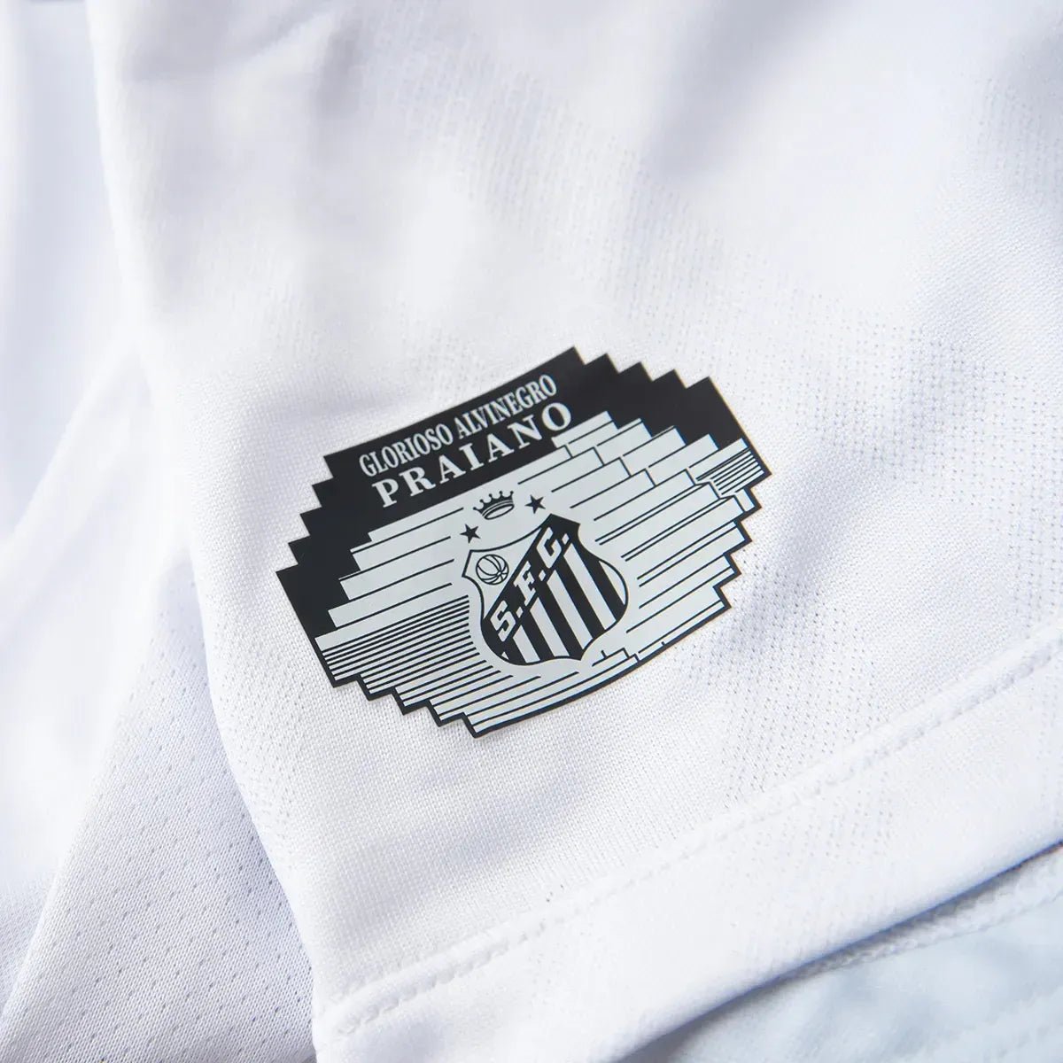 Umbro 2025-26 Santos Men's Stadium Home Soccer Jersey (Detail 2)