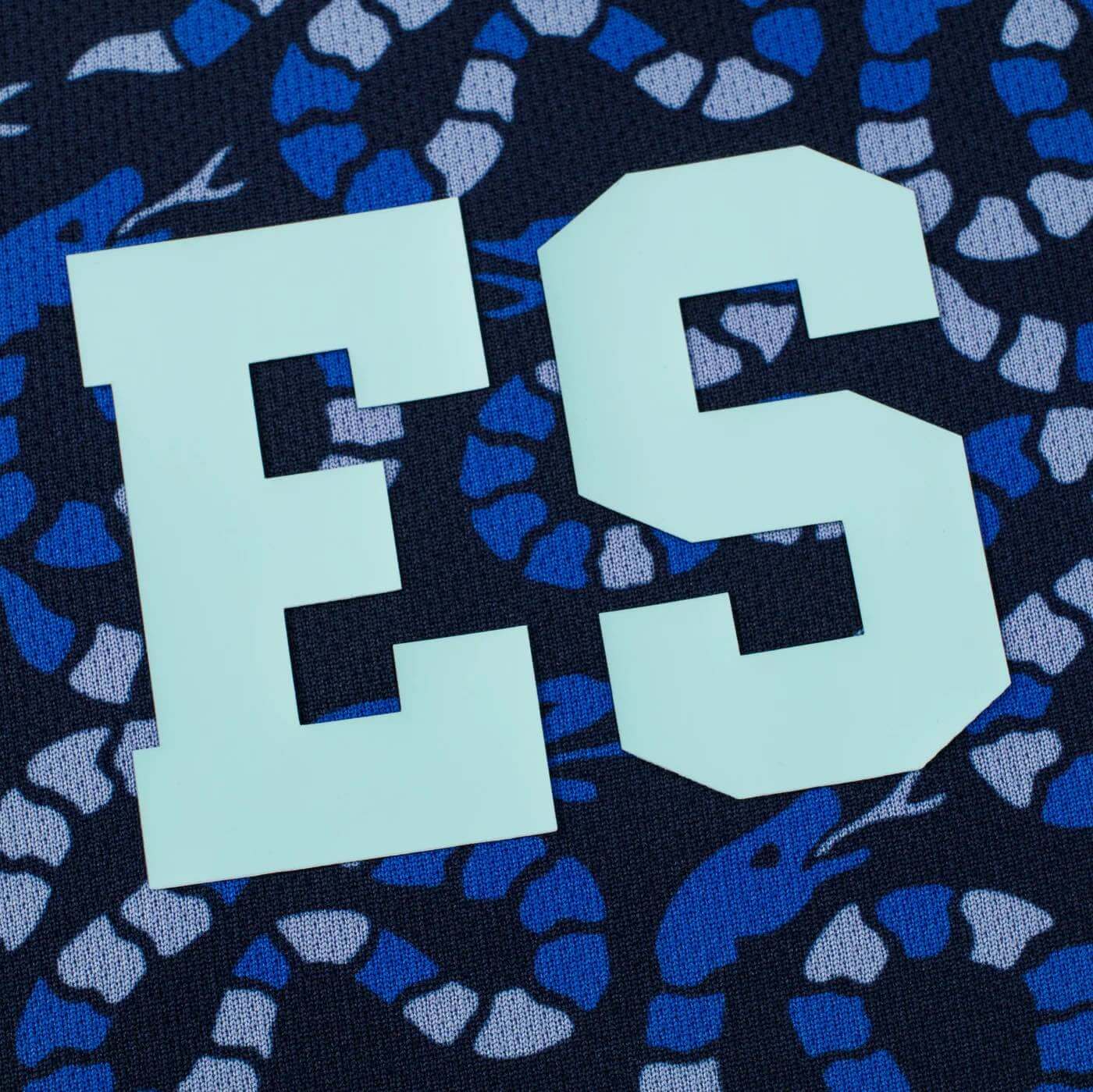 Umbro 2026-27 El Salvador Men's Pre-Match Soccer Jersey (Detail 2)