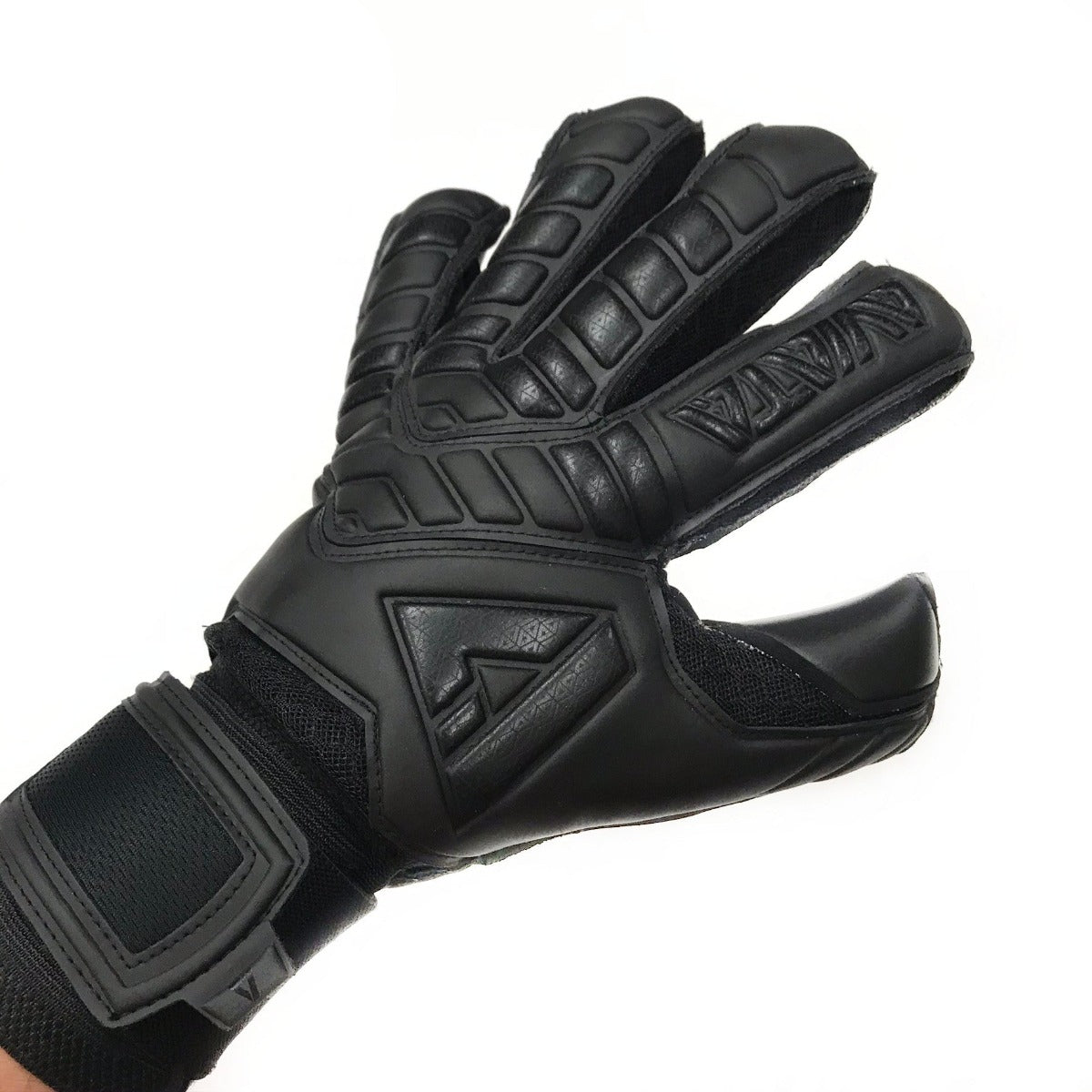 Aviata Youth Halcyon Turf Blackout Goalkeeper Gloves - Black (Single - Outer)