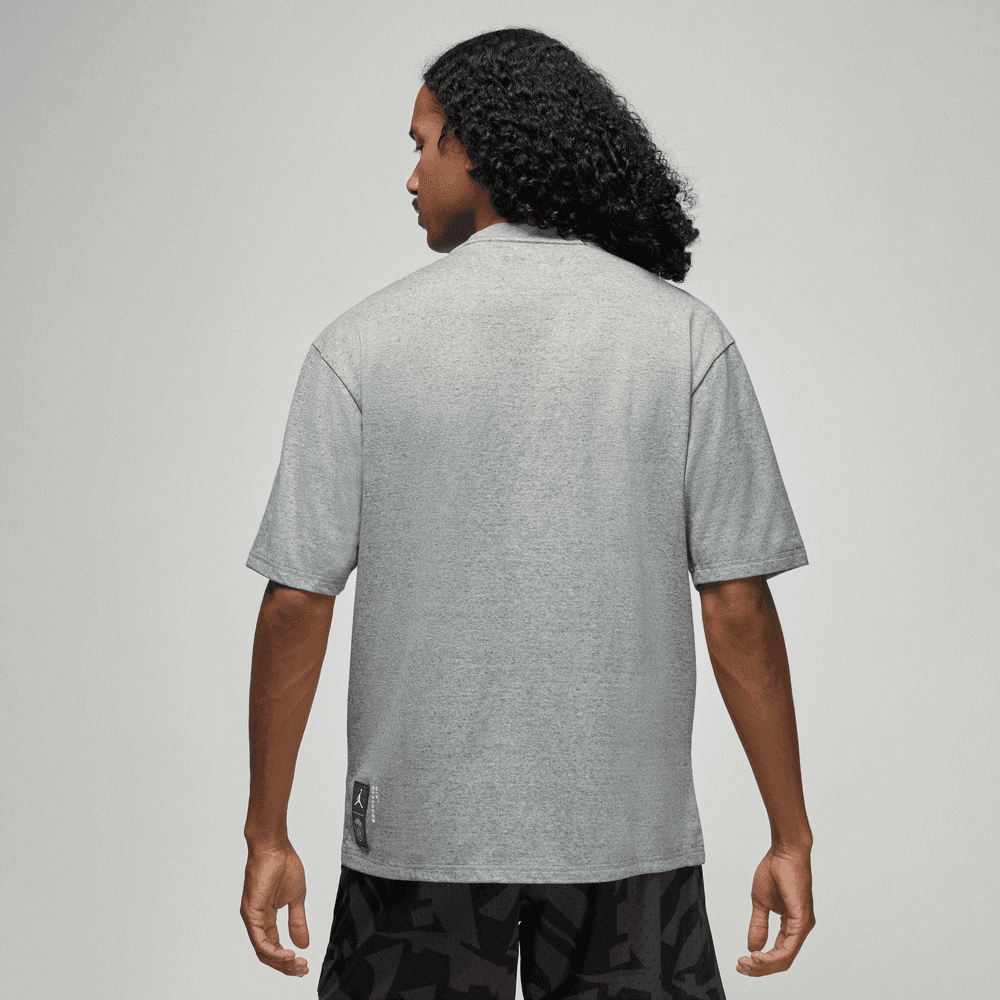 Jordan 2022-23 Paris Saint-Germain Pocket T-Shirt Grey (Model - Back)