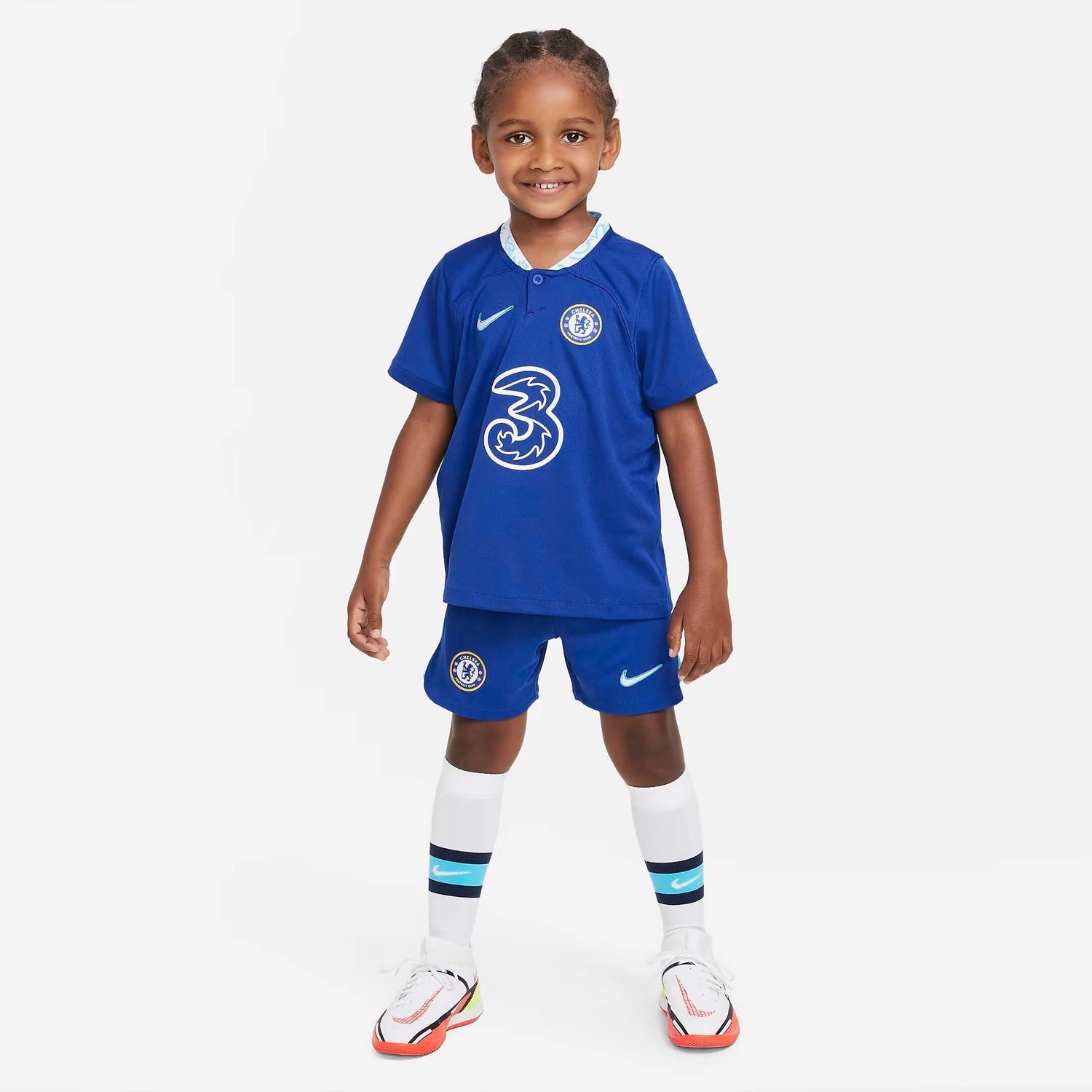 Nike 2022-23 Chelsea Kids' Home Mini Kit - Blue-White (Model - Front)